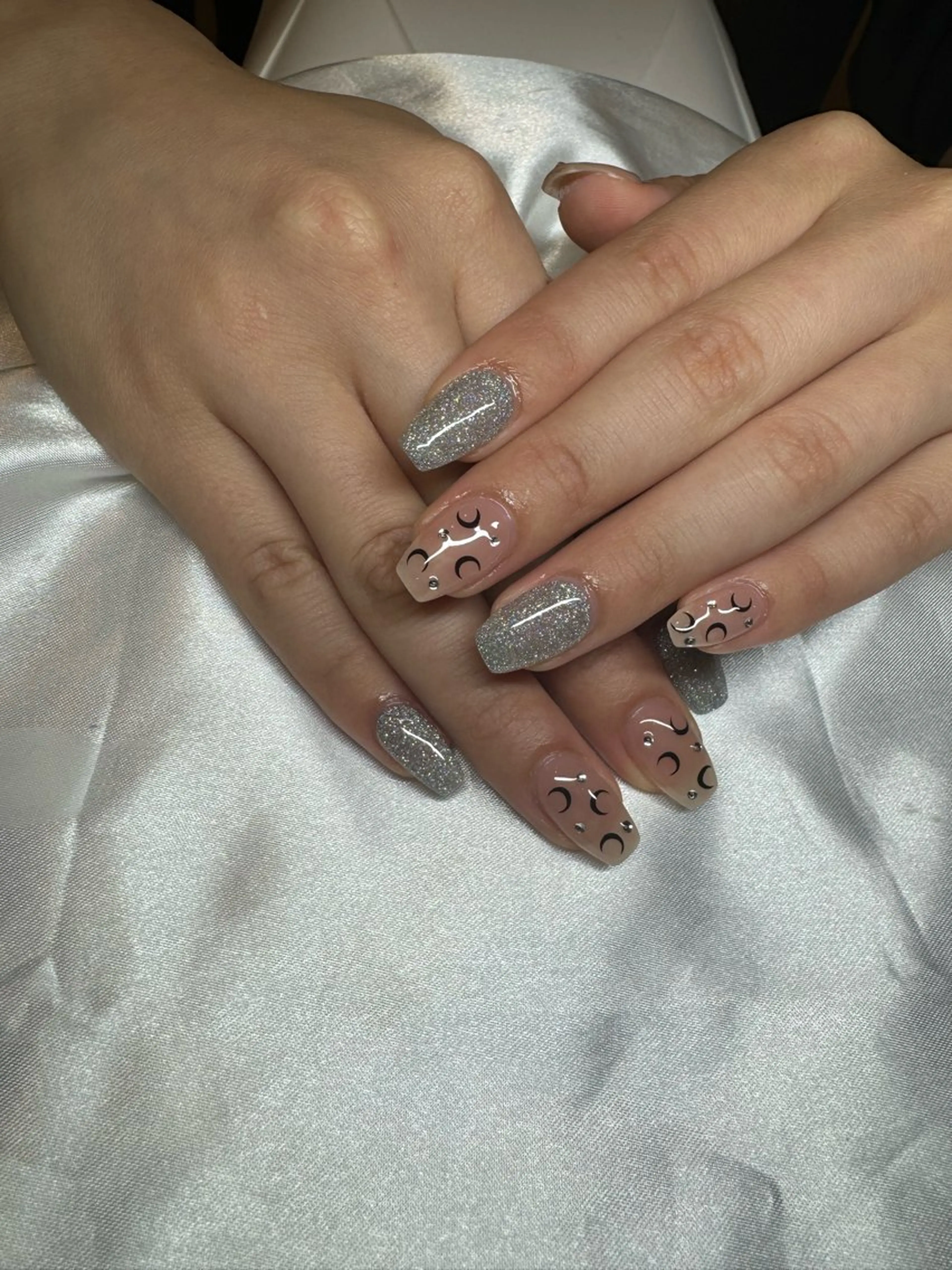 ネイル ハンドネイル 濱岡 咲のネイルデザイン