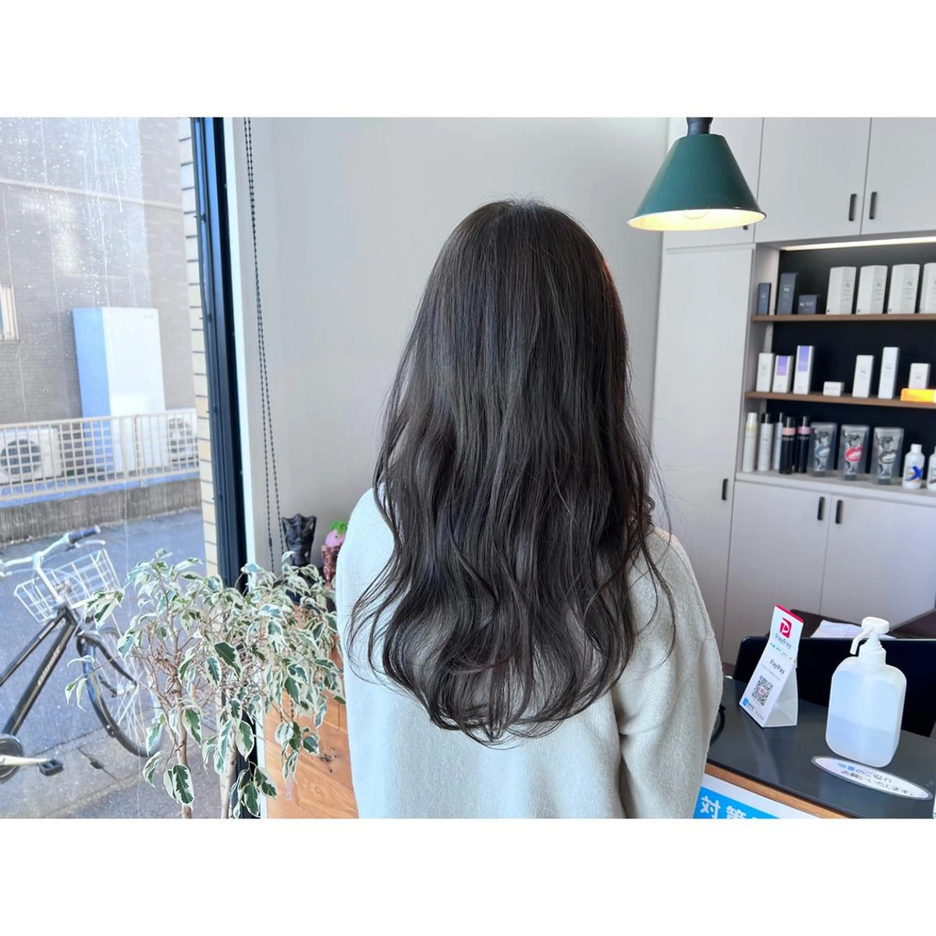 ロング カラー ヘアカラー トリートメント ツキダテ ユイのヘアスタイル