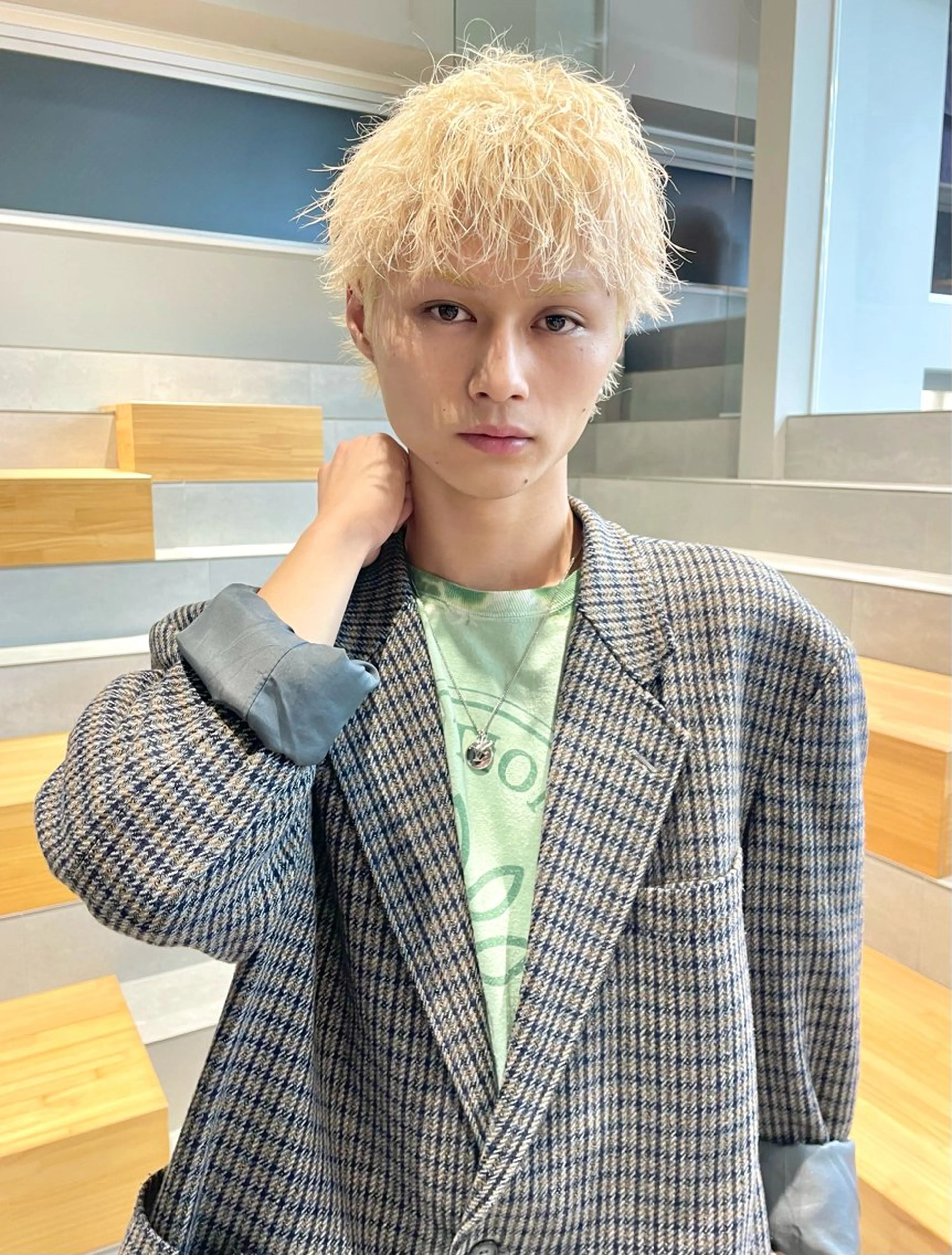 メンズ メンズハイトーン スパイキーショート 白濱 友樹のヘアスタイル