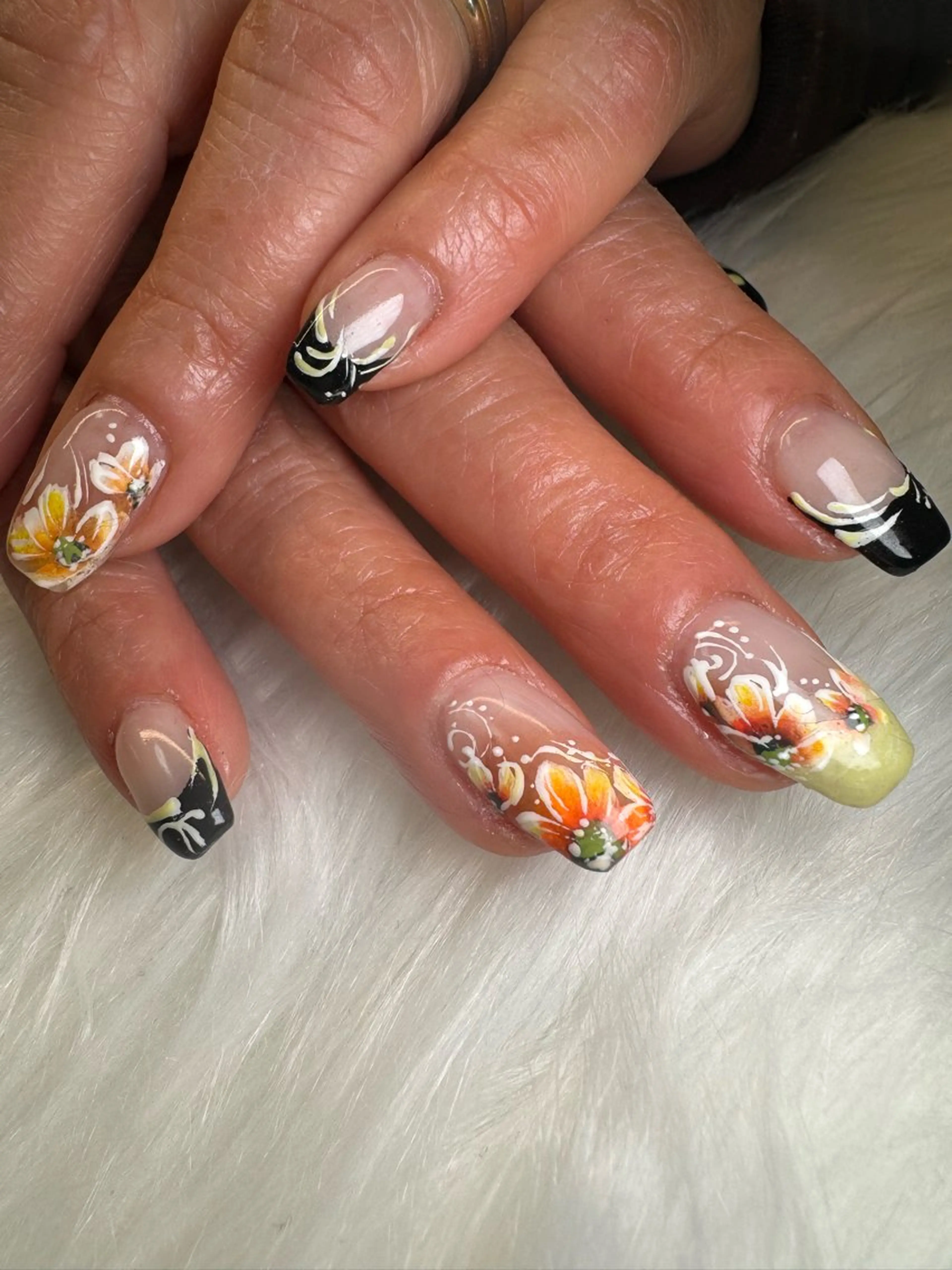 ネイル ハンドネイル YOUTH nails waxing所属・YOUTH natsumiのネイルデザイン