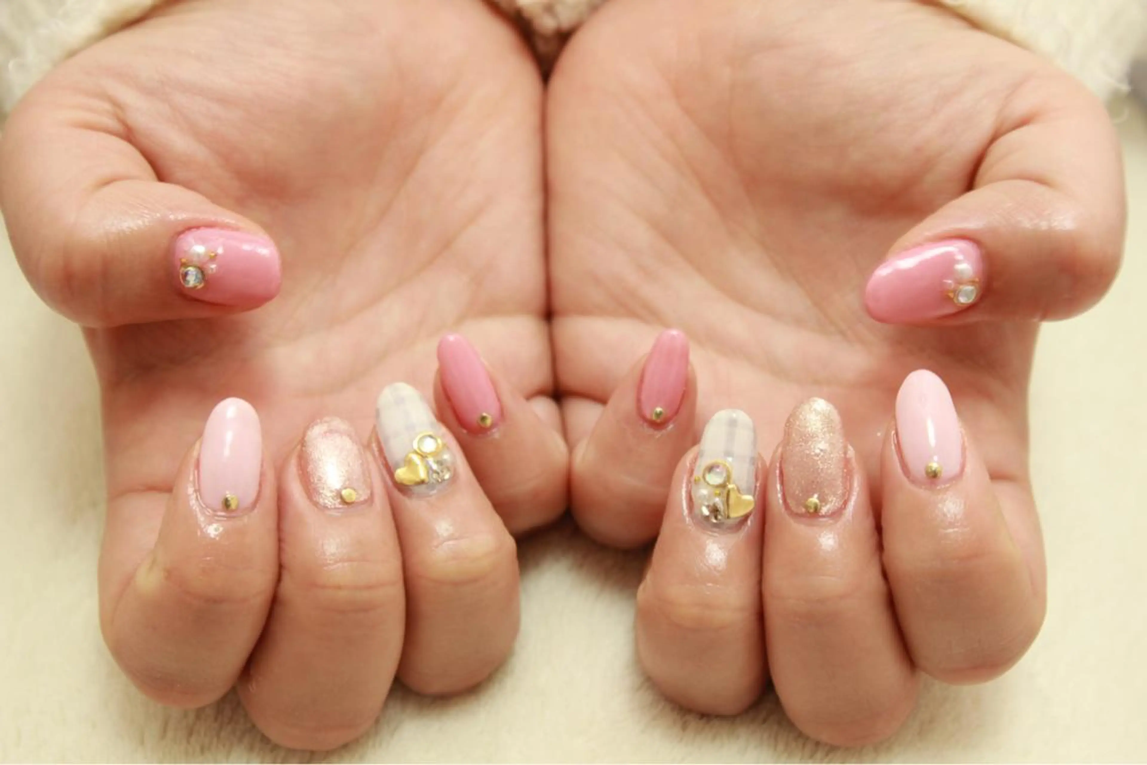 ネイル ピンク ハンドネイル Ｋ minamiのネイルデザイン