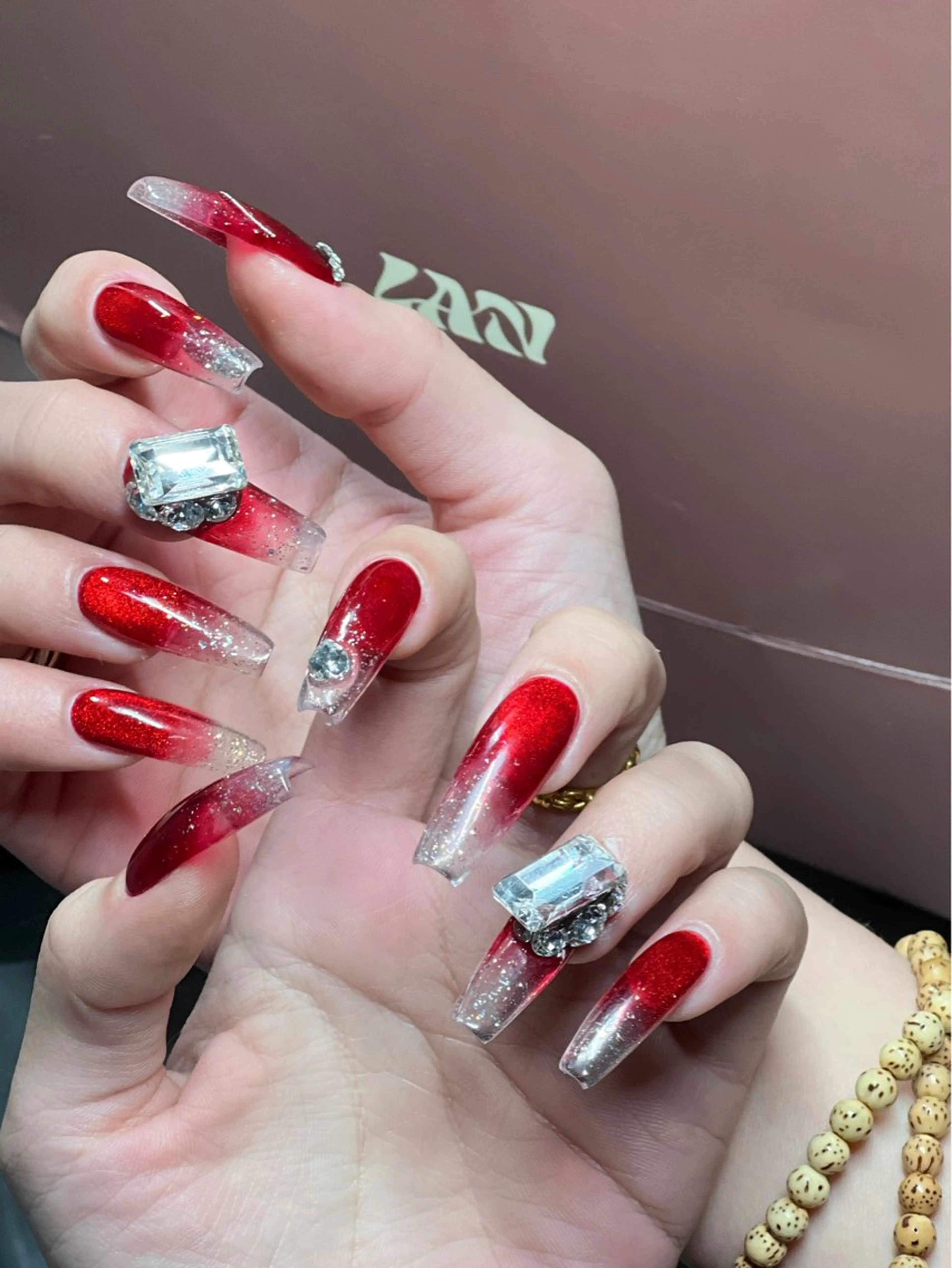 メンズ ネイル アートネイル フレンチネイル ジェルネイル キラキラネイル パラジェル ハンドネイル Bloom スカルプ専門店のネイルデザイン