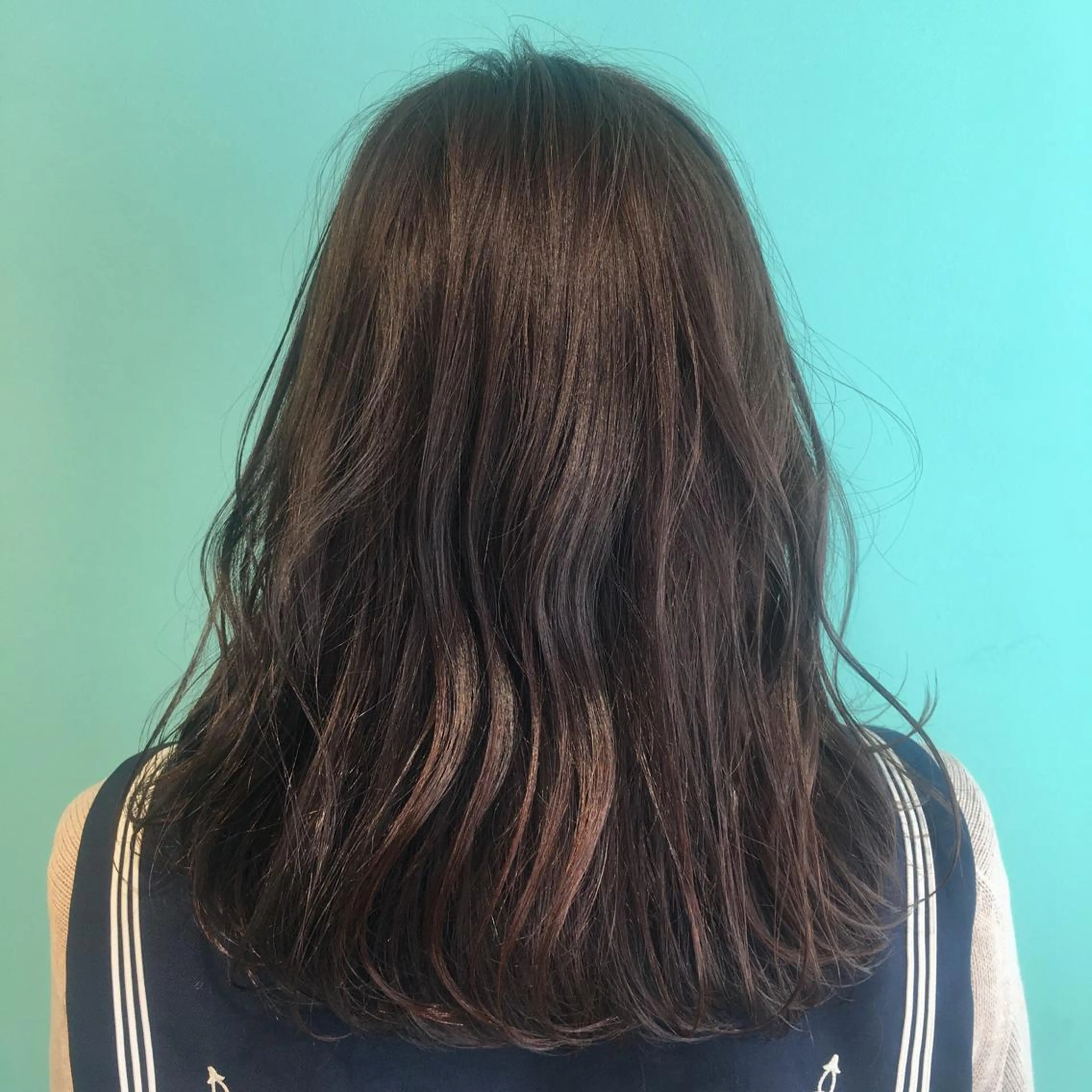 セミロング カラー パーマ さかい なつみのヘアスタイル