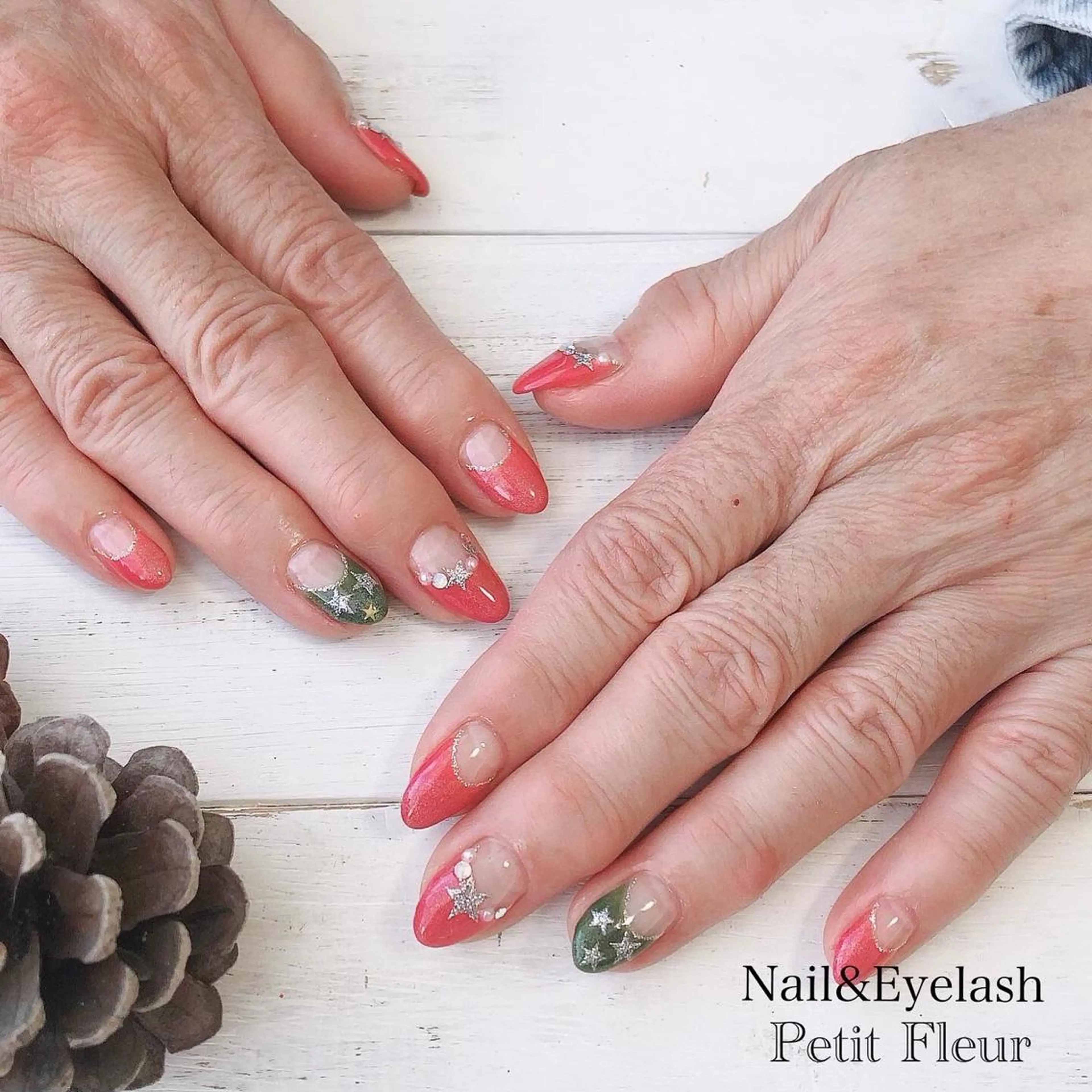 ネイル Petit Fleur所属・青柳 亜梨奈のマツエク・マツパデザイン