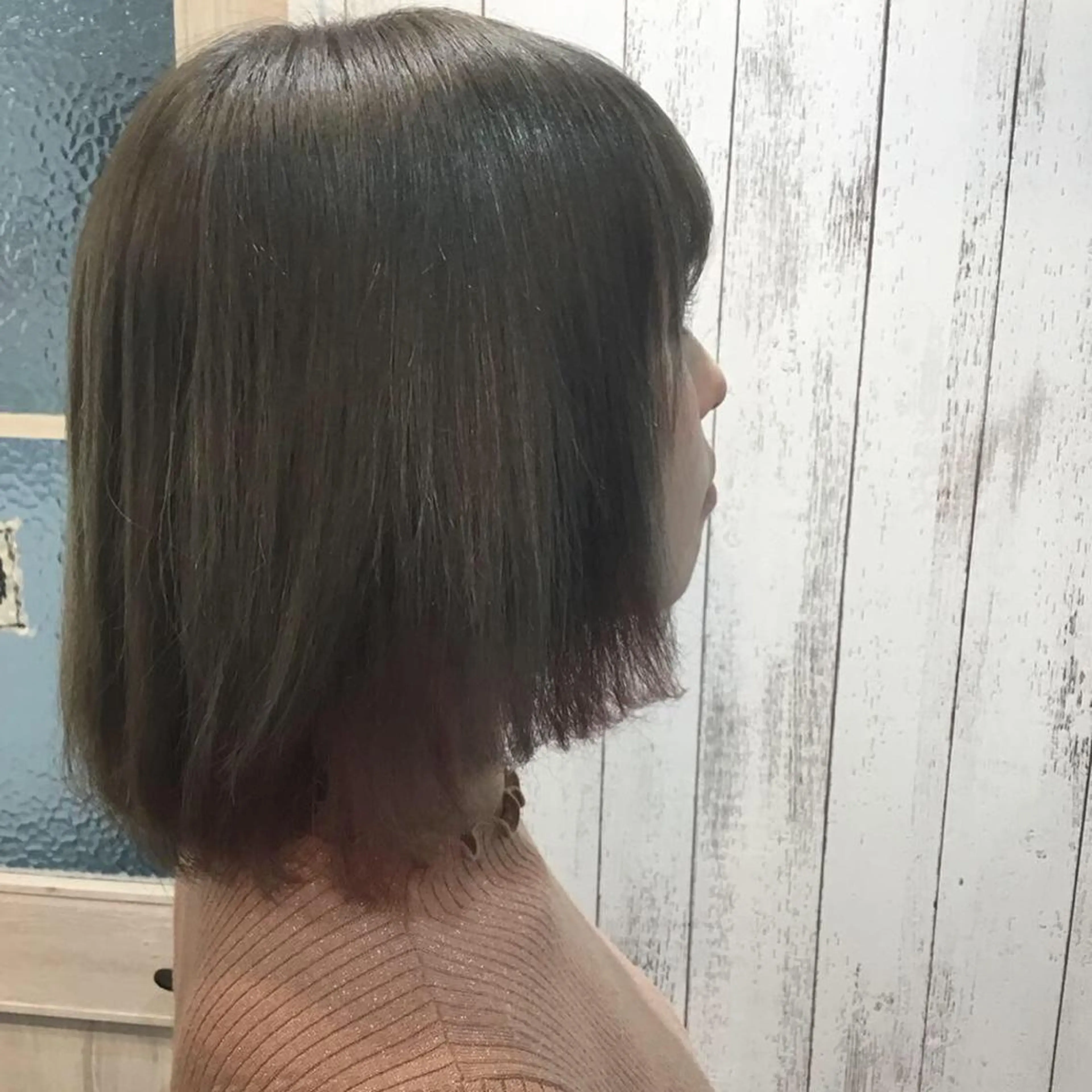 ミディアム カラー embrace エンブレイスのヘアスタイル