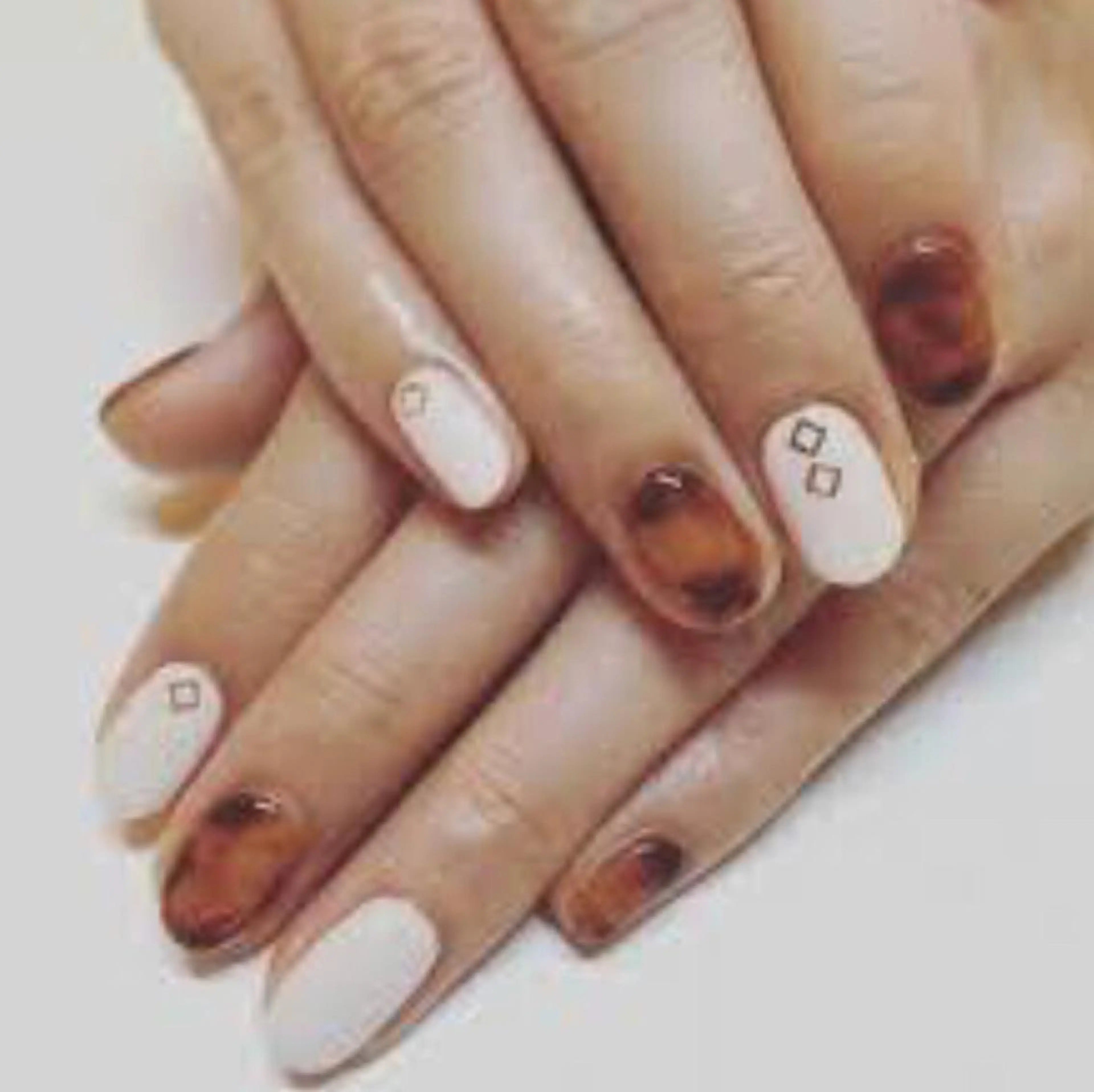 ネイル ハンドネイル ゲン レイカのネイルデザイン