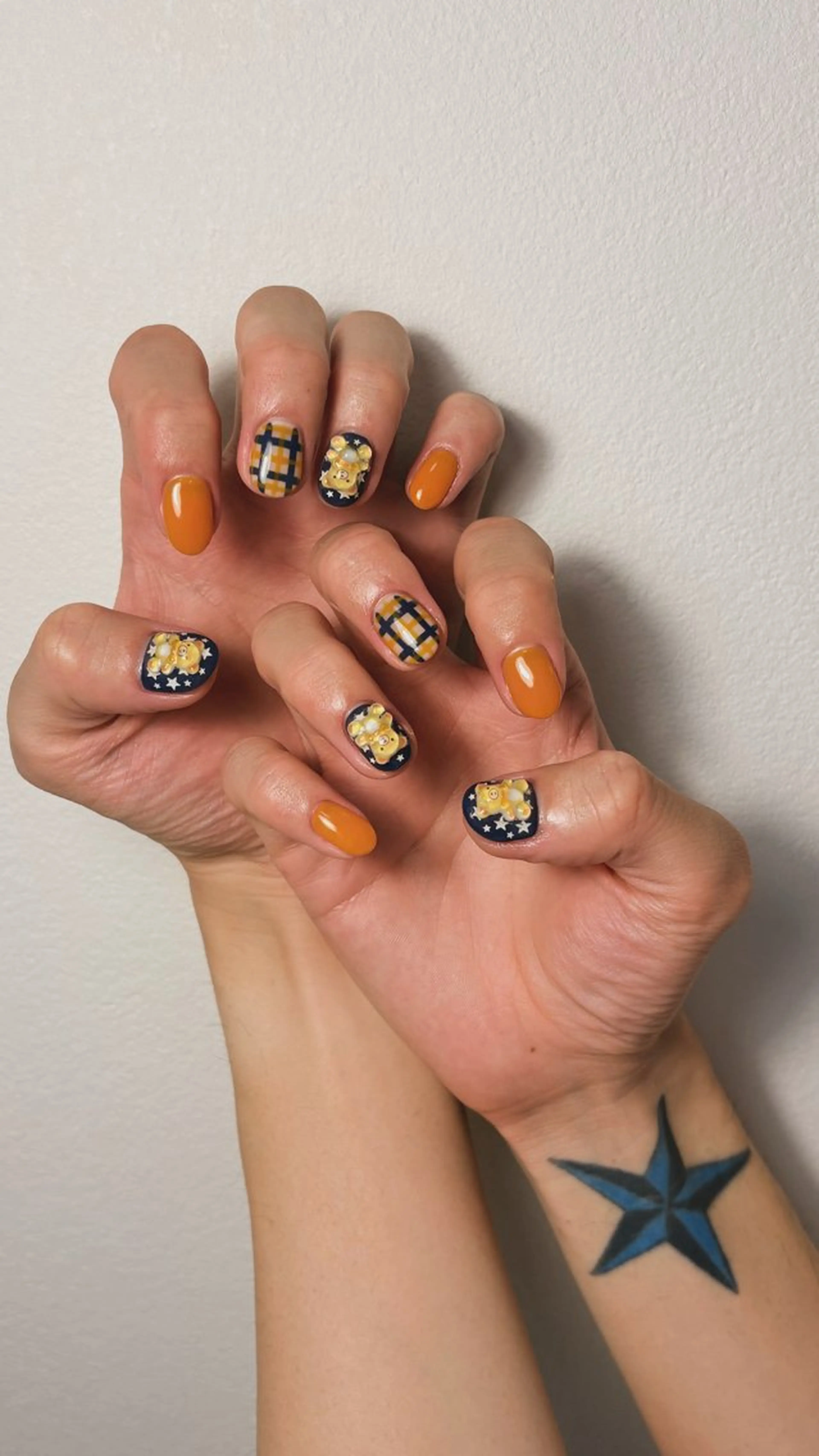 ネイル ハンドネイル she saw me / shokoのネイルデザイン