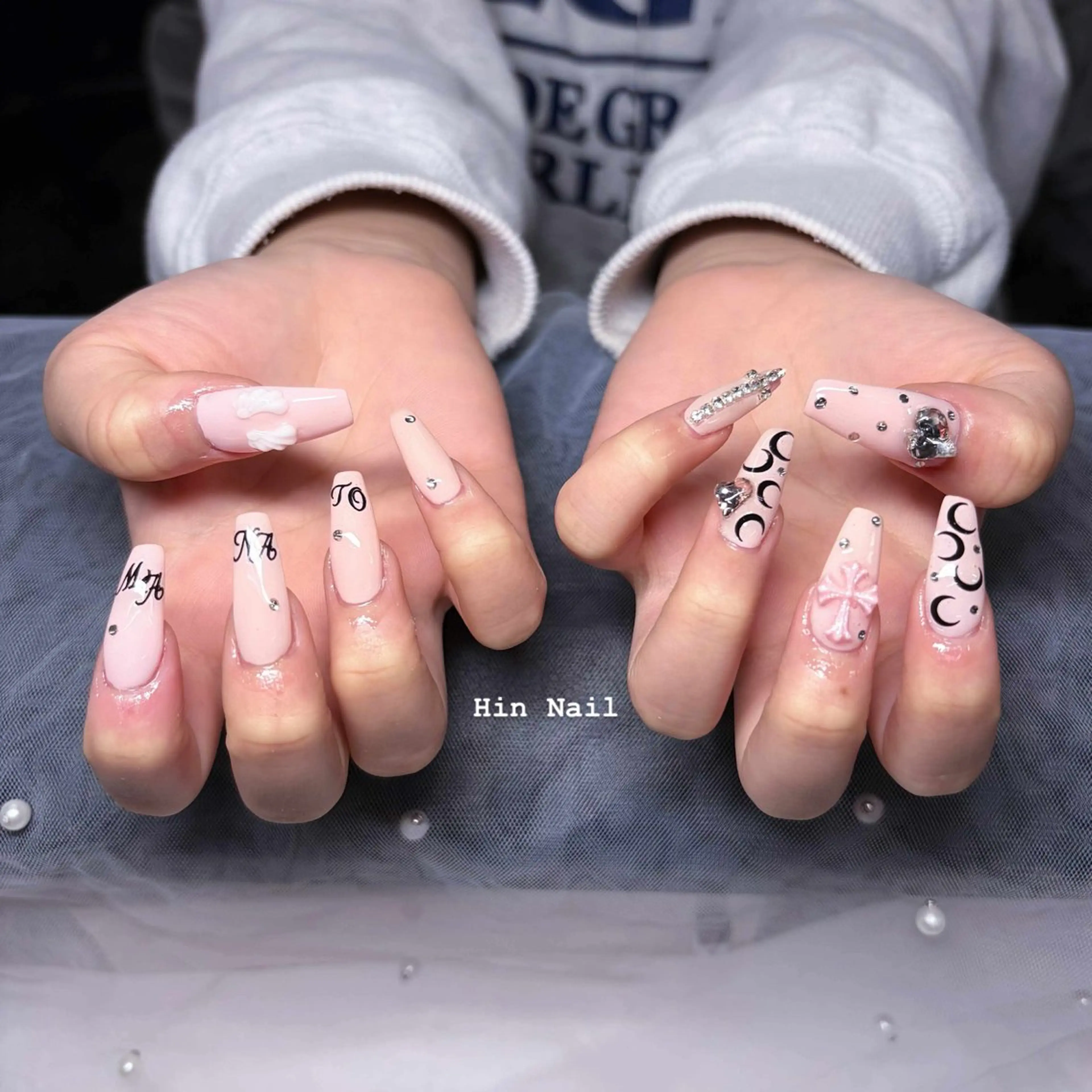 ネイル ハンドネイル HIN NAILのネイルデザイン