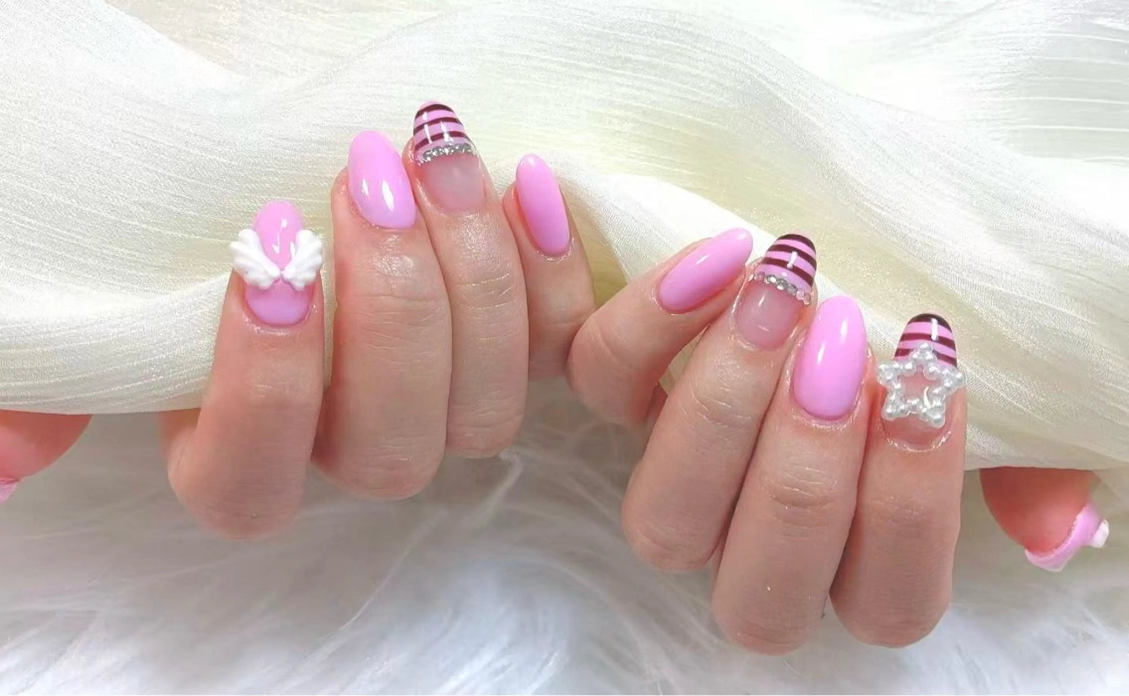 ネイル アニマル柄 チークネイル 成人式 フラッシュネイル フットネイル ハンドネイル B·U Nail大宮 長さだし専門店のネイルデザイン