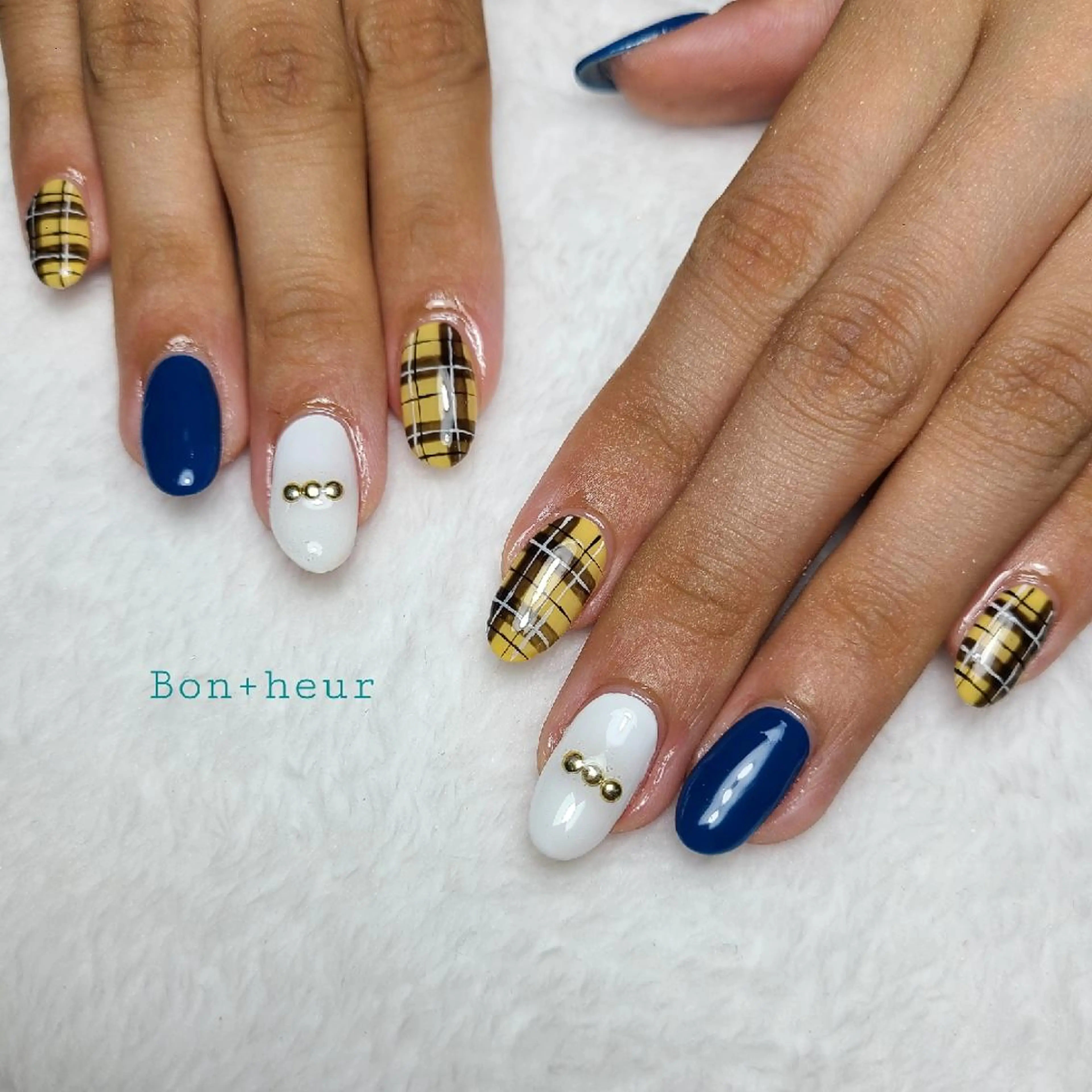 ネイル 宮口 紗子のネイルデザイン