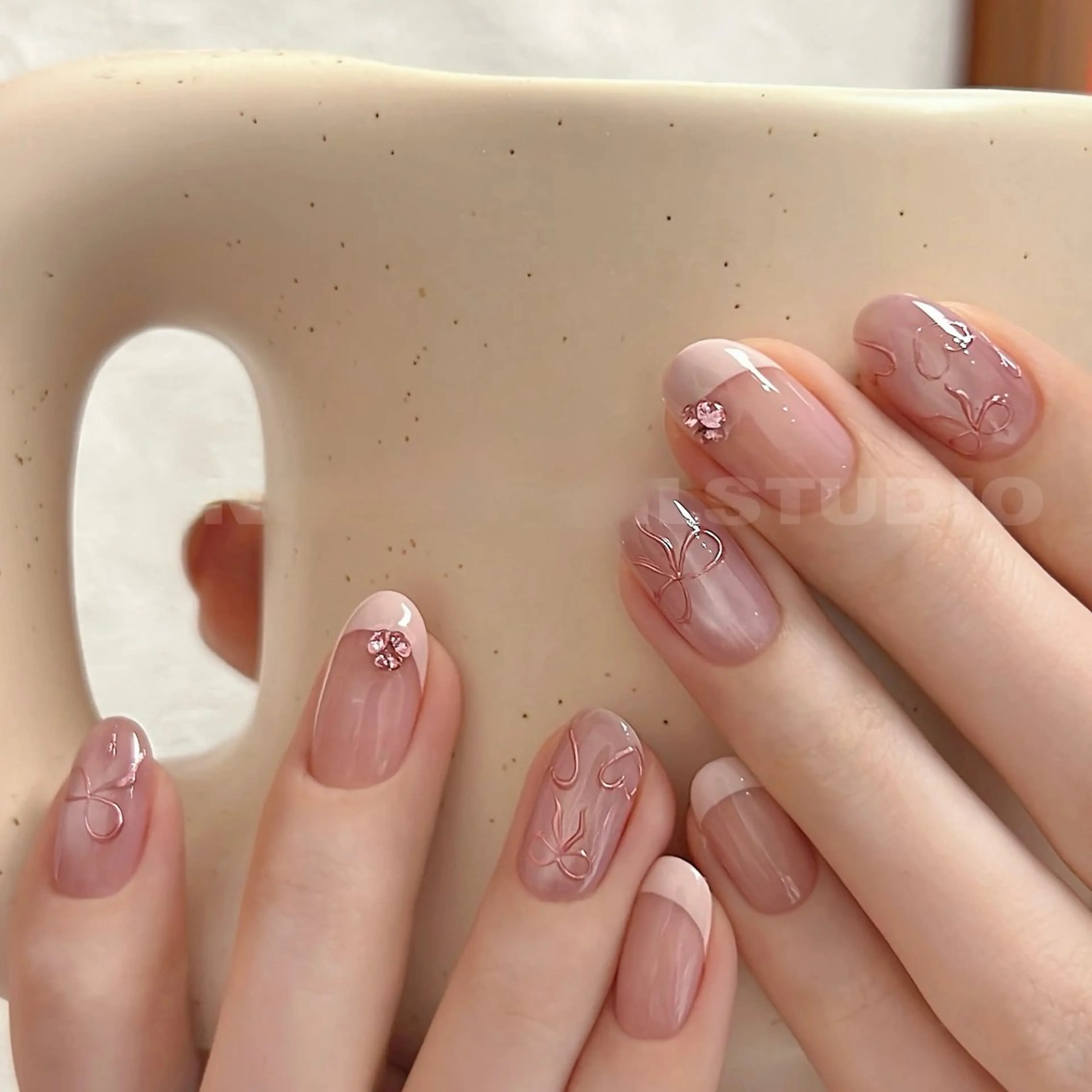 ネイル ハンドネイル Iris  Nail所属・akige akigeのネイルデザイン