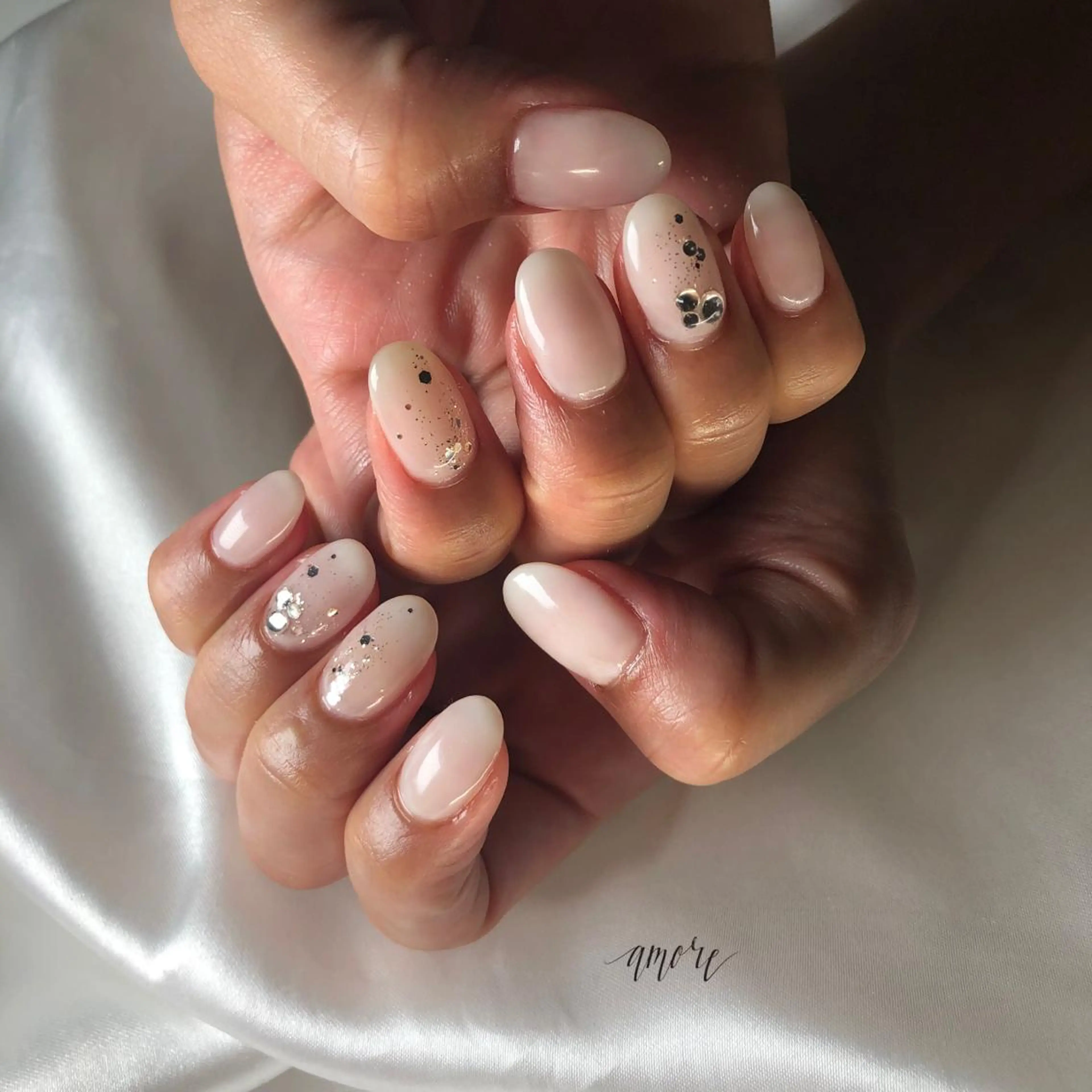 ネイル ジェルネイル 氷ネイル・うるうるネイル マグネットネイル ミラーネイル ニュアンスネイル You kyehwaのネイルデザイン