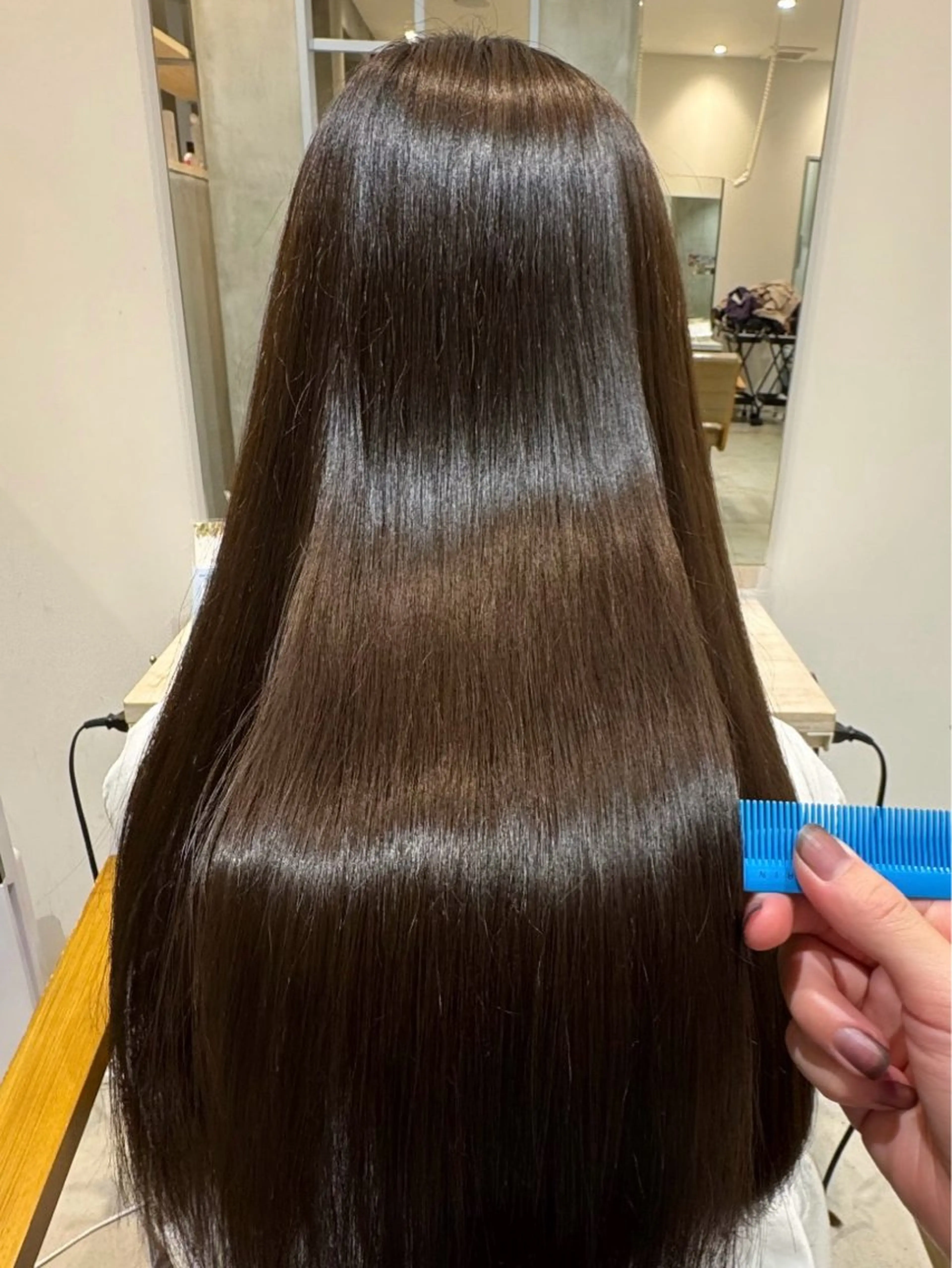 ロング カラー 切りっぱなしボブ バレイヤージュ ベージュカラー ブリーチ ブロンド カット ヘアカラー hono🐬カラー 特化/ハイトーンのヘアスタイル