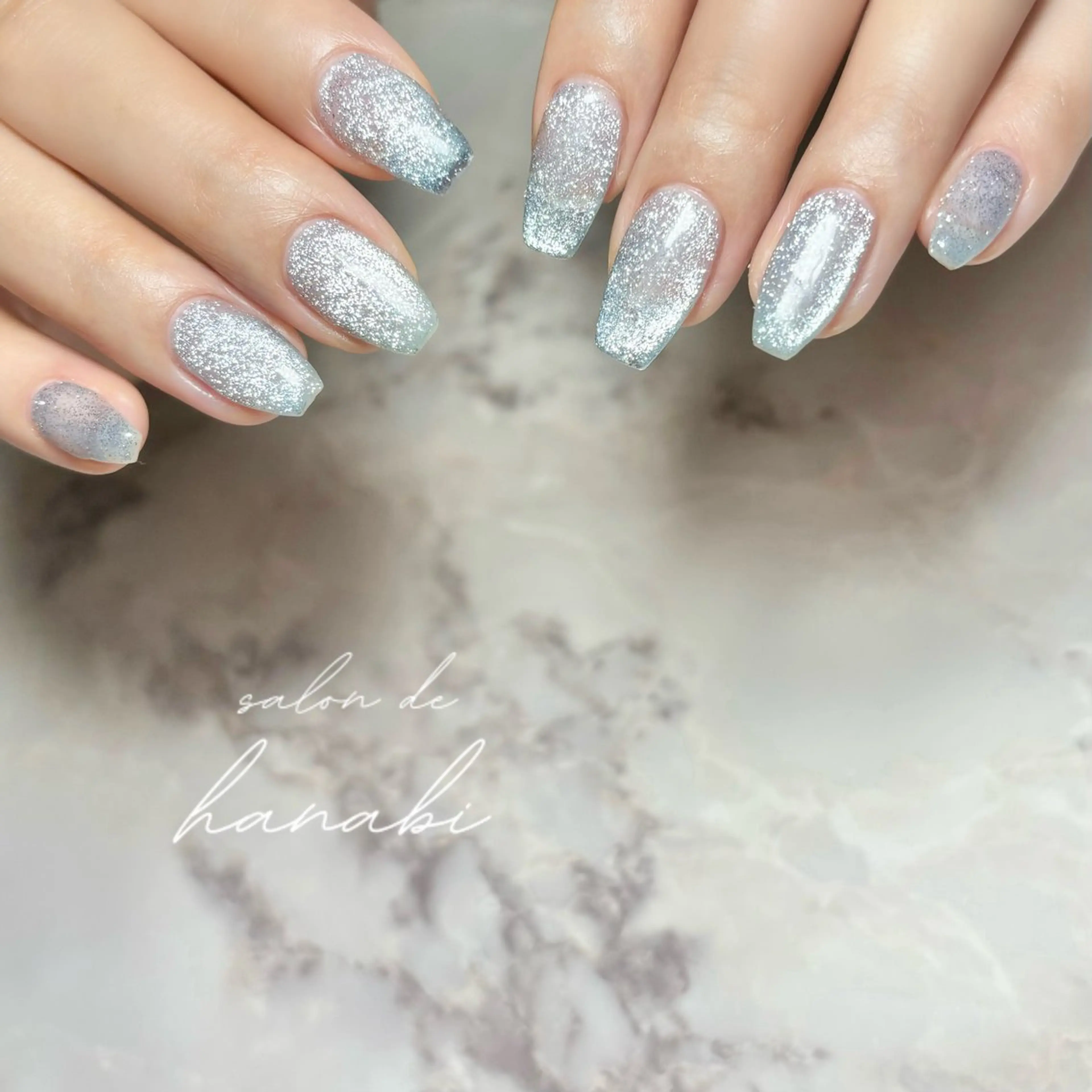 SNSで大人気！エノイのマグネットネイル【オフあり】／100色以上のお色揃ってます✨(パラ無料！)の写真