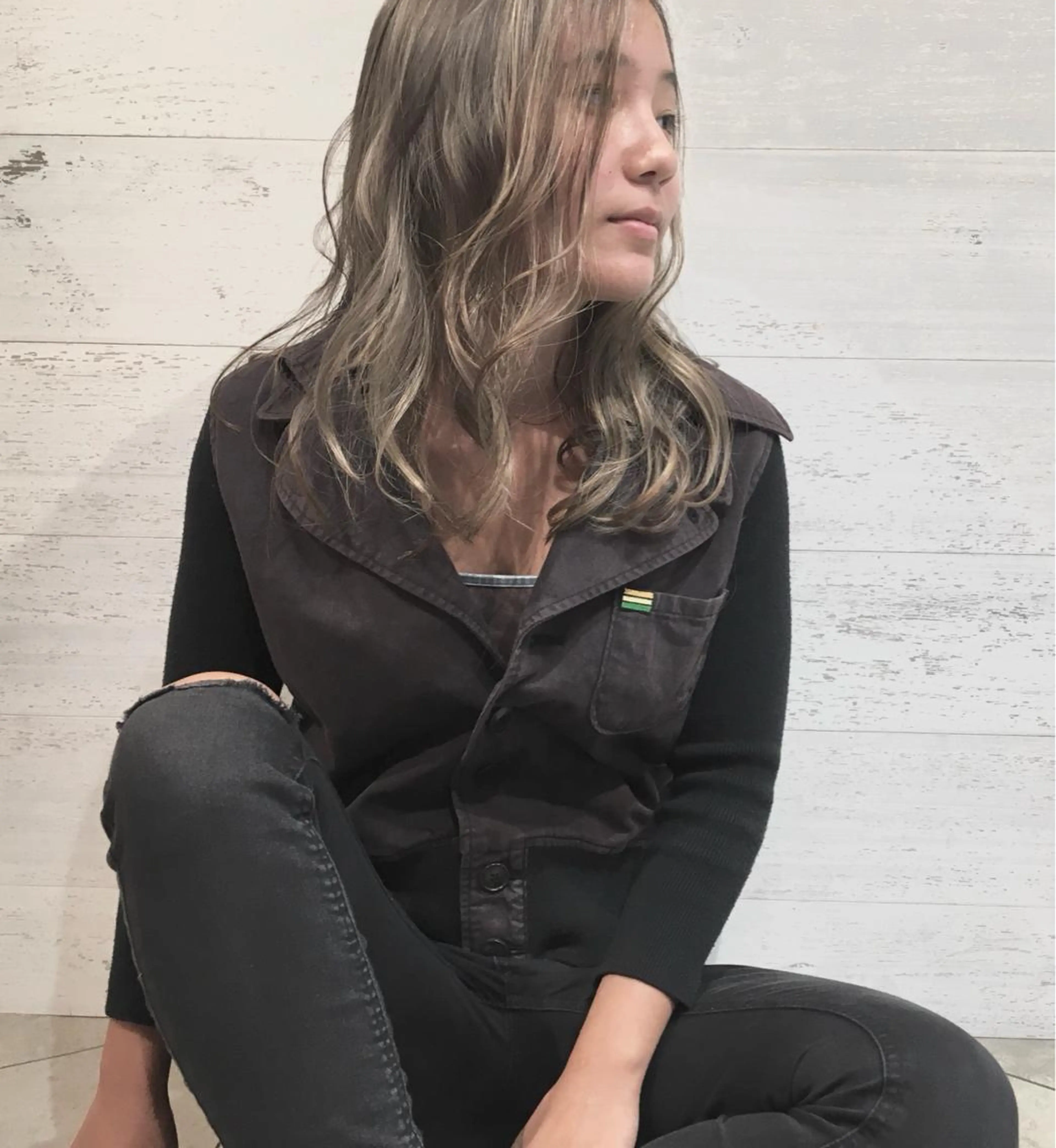 セミロング ヘアカラー 🌸ハイトーン 新田　廉 🌸のヘアスタイル