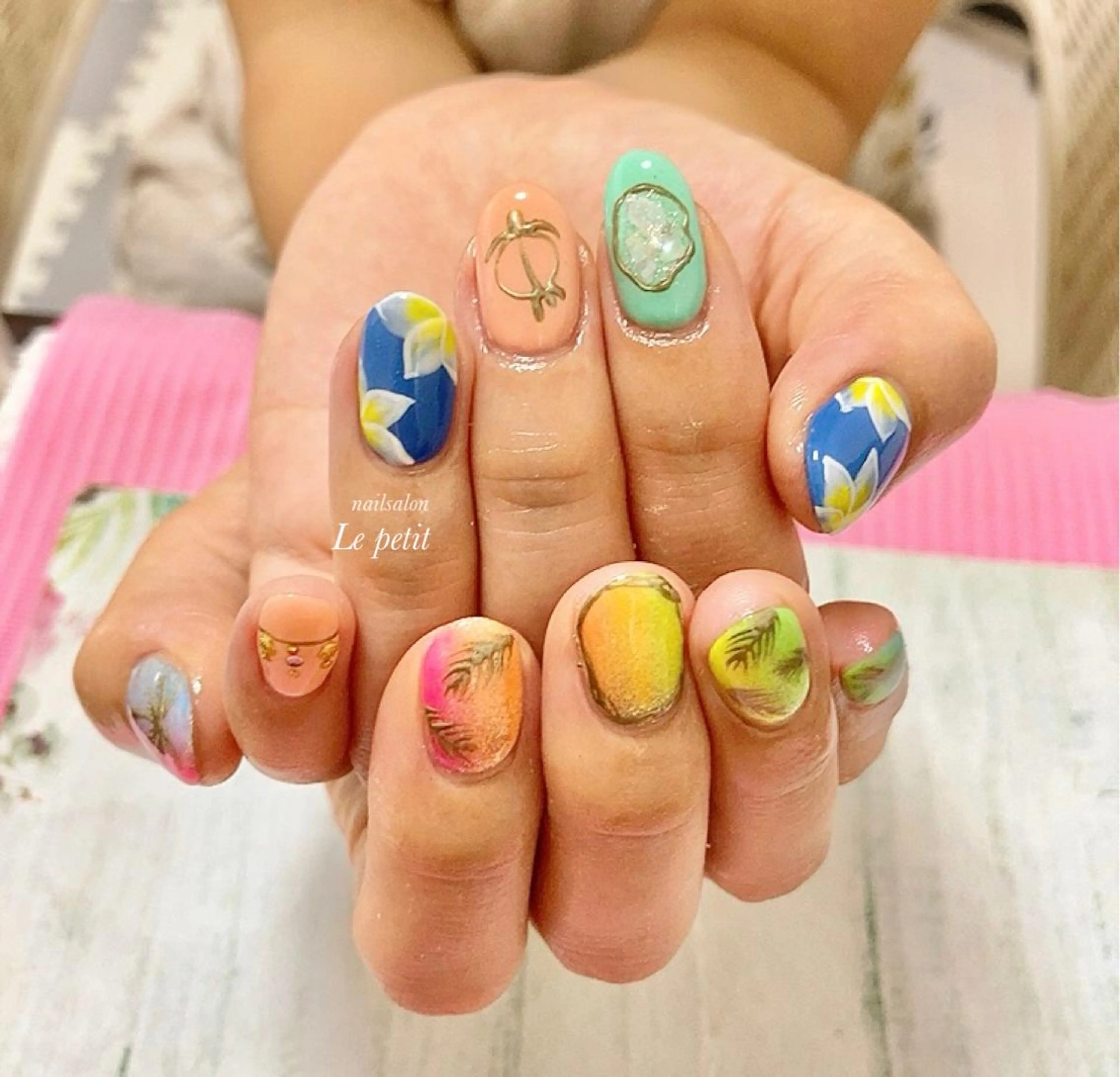 ネイル 石野 広佳のネイルデザイン