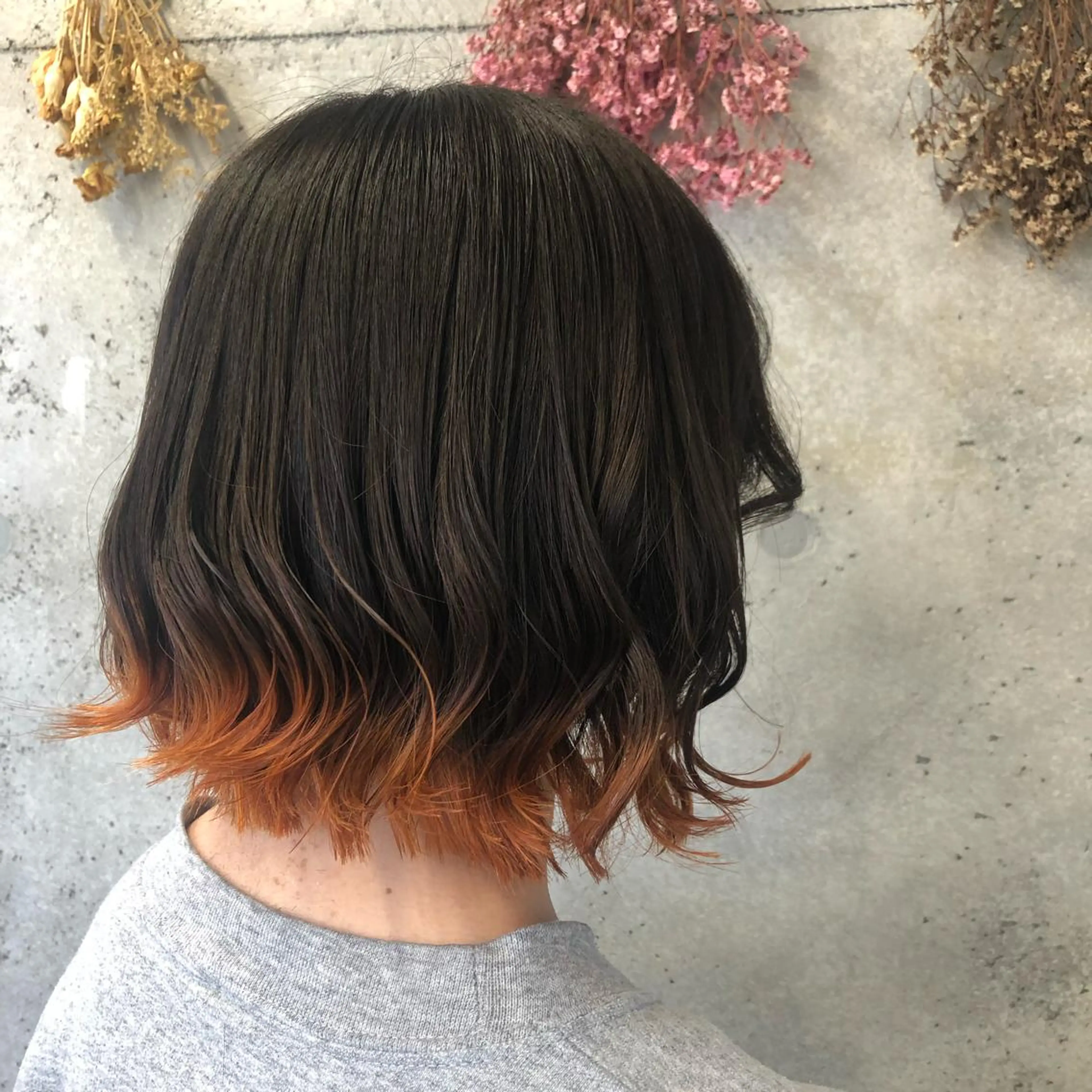 ショート カラー ブリーチ オレンジ wakana 【ブリーチカラー】のヘアスタイル