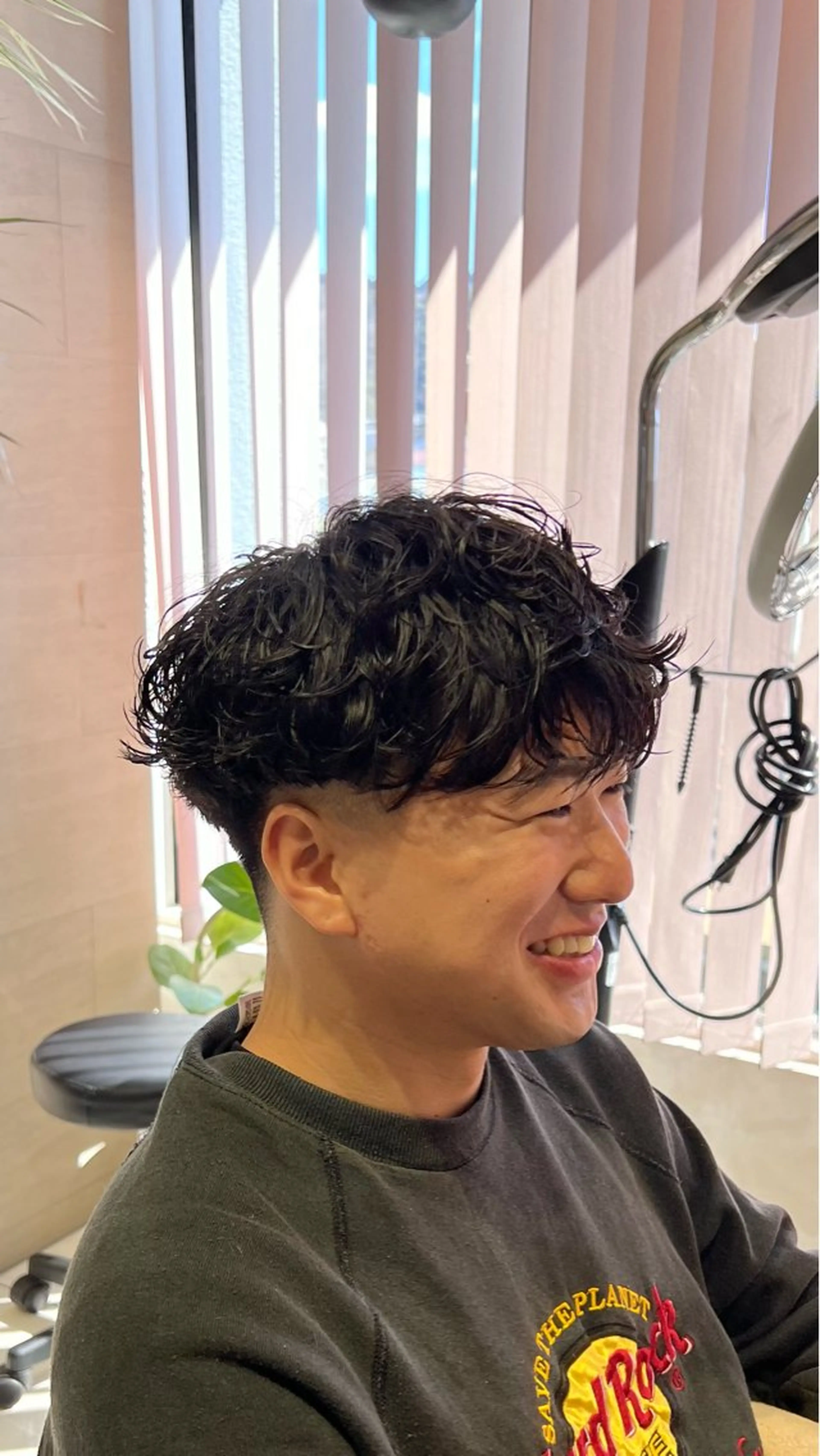 パーマ メンズ スペインカール カット パーマ シールエクステ/メン ズパーマ/鎌倉/ユウのヘアスタイル