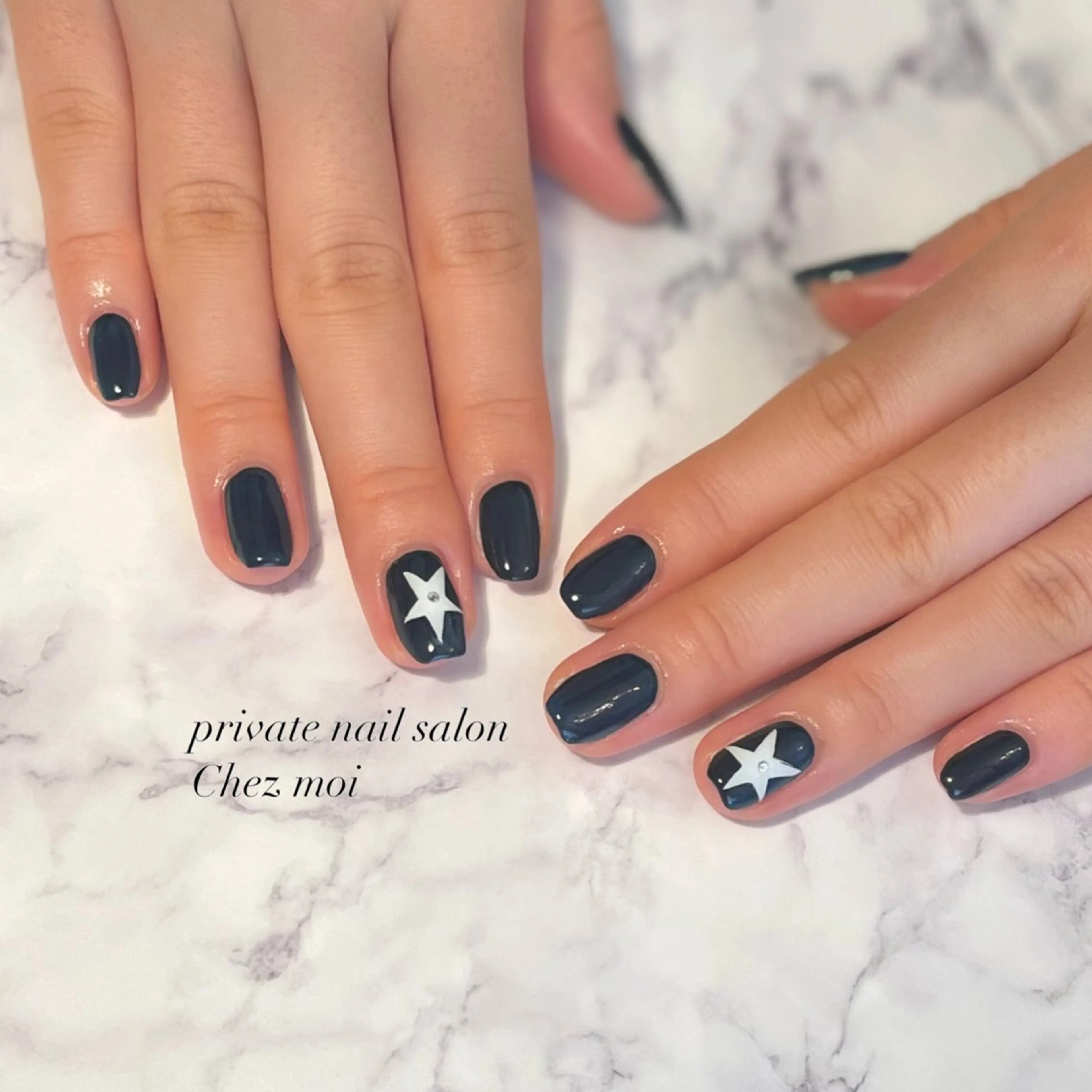 ネイル KOMINE TOMOKOのネイルデザイン