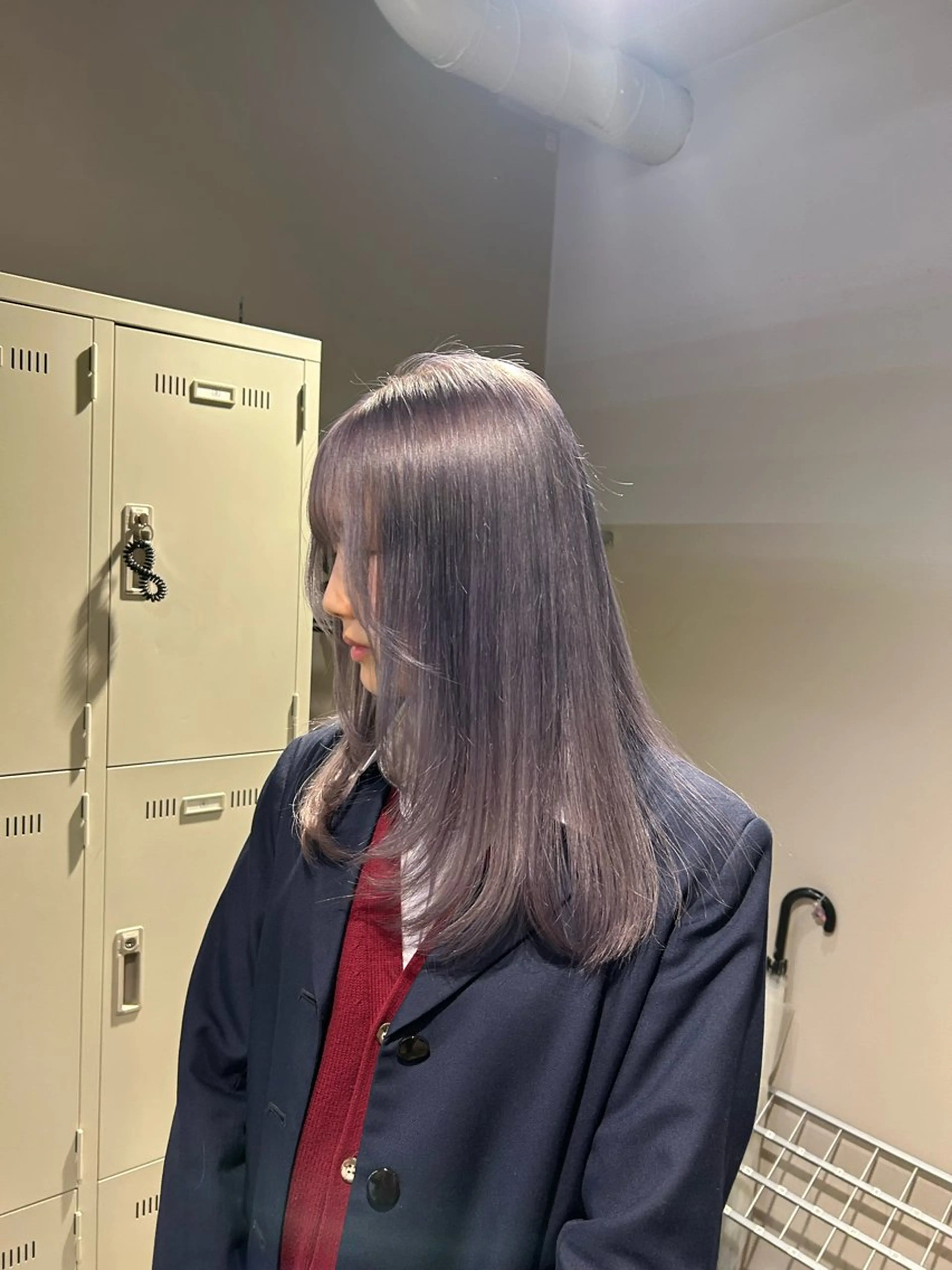 セミロング カラー ヘアアレンジ ブリーチ パープルカラー ヘアカラー トリートメント ヘッドスパ ヘアセット 💎韓国/ レイヤー カット/ 暖色🫧のヘアスタイル