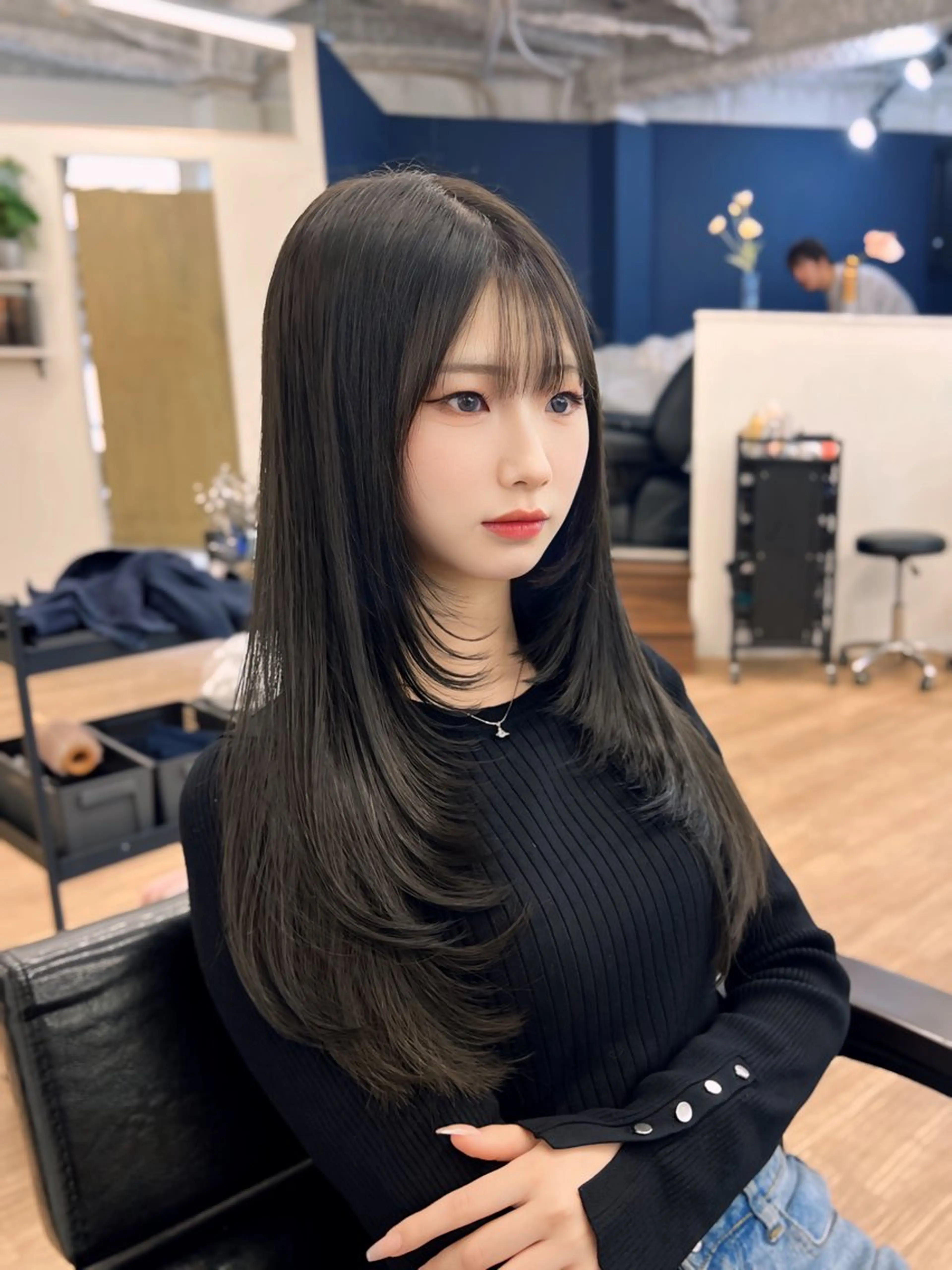 ロング カラー 韓国風ヘア 似合わせカット 小顔カット カット ヘアカラー トリートメント 武田涼レイヤーカット 髪質改善×縮毛矯正のヘアスタイル