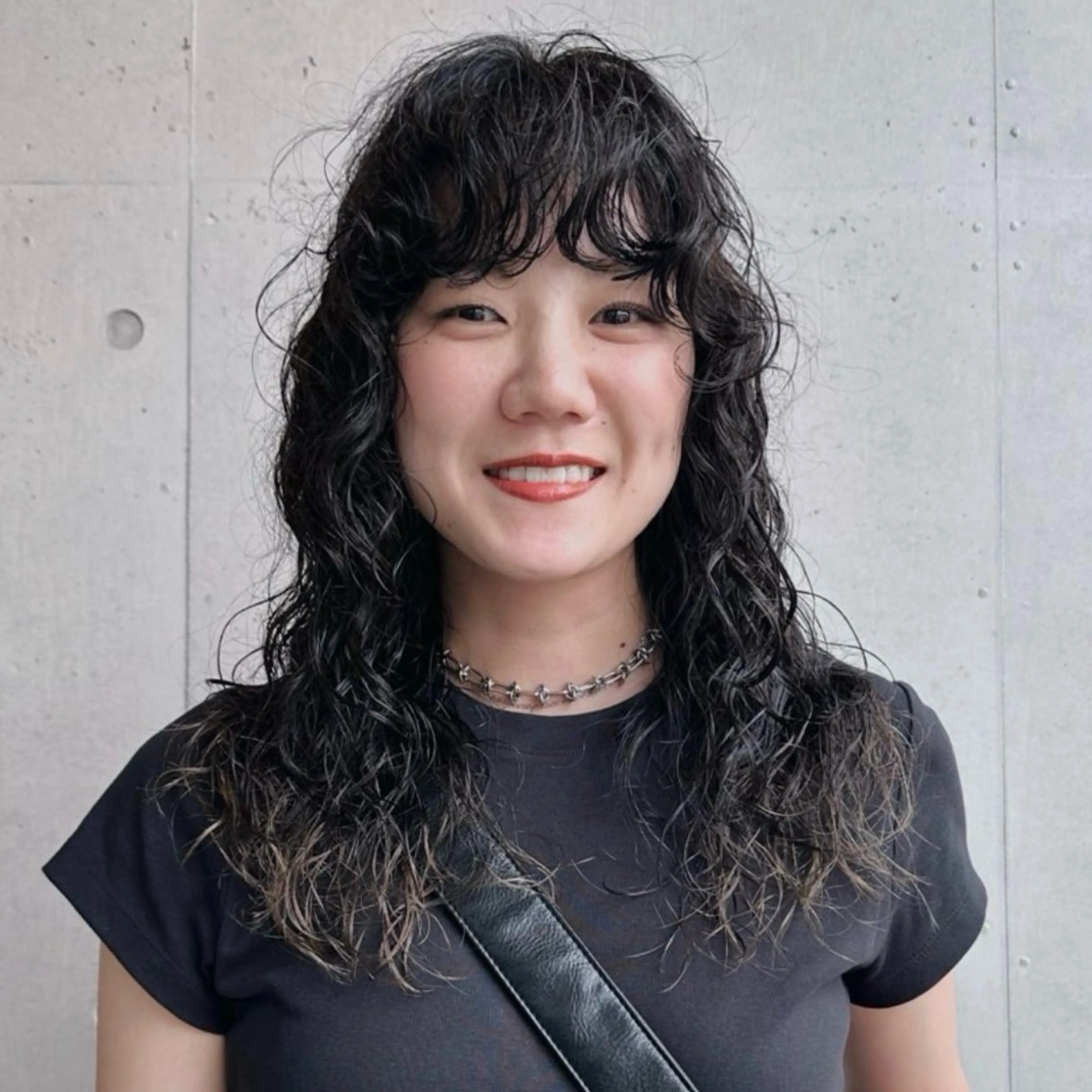 セミロング パーマ 前野 日奈のヘアスタイル