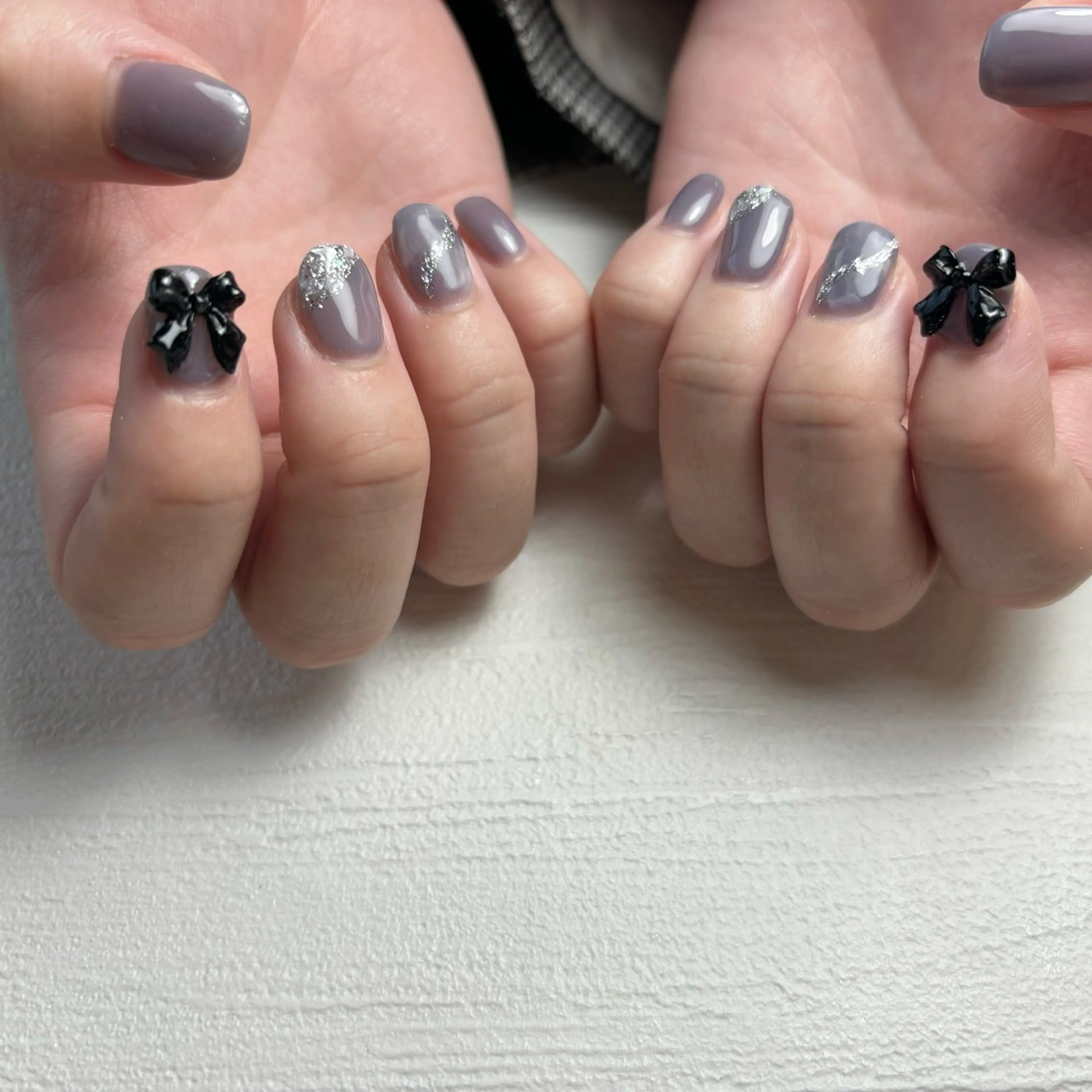 ネイル リボン 及川 莉奈のネイルデザイン