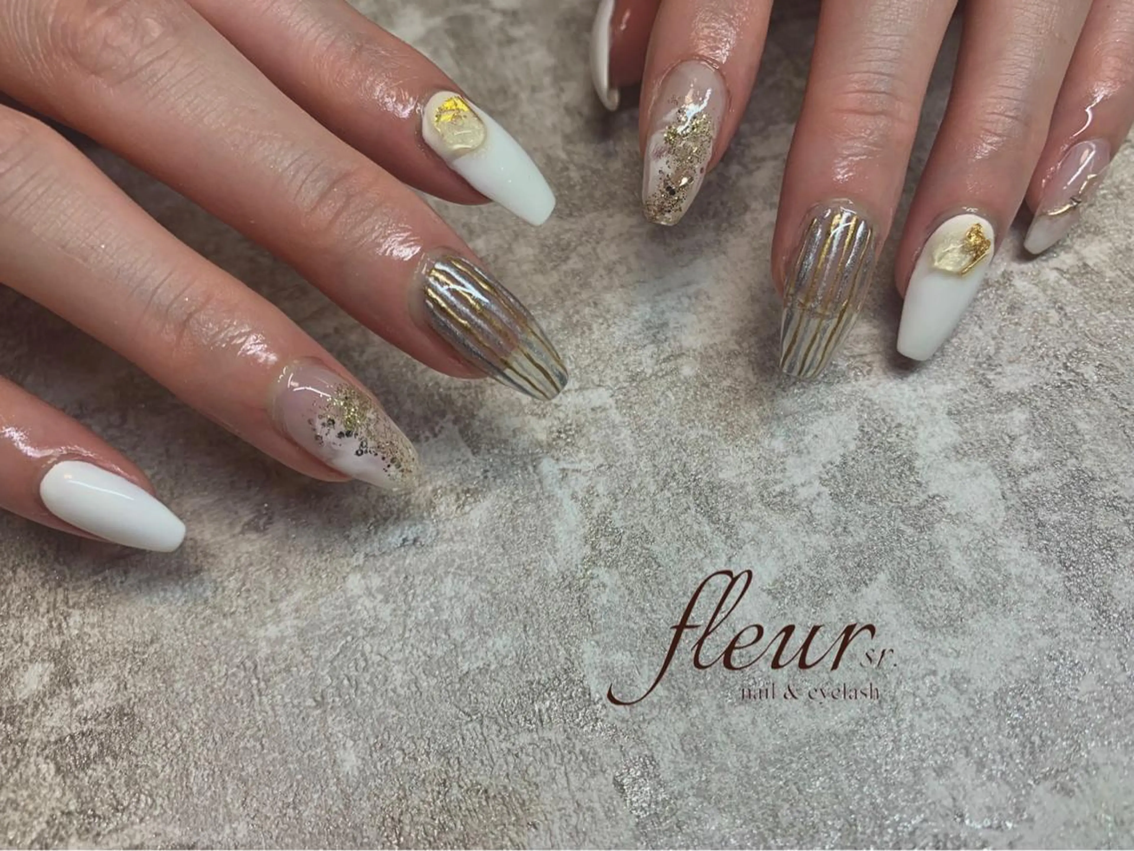 ネイル アートネイル ニュアンスネイル スカルプネイル ホワイト atore つかさのマツエク・マツパデザイン