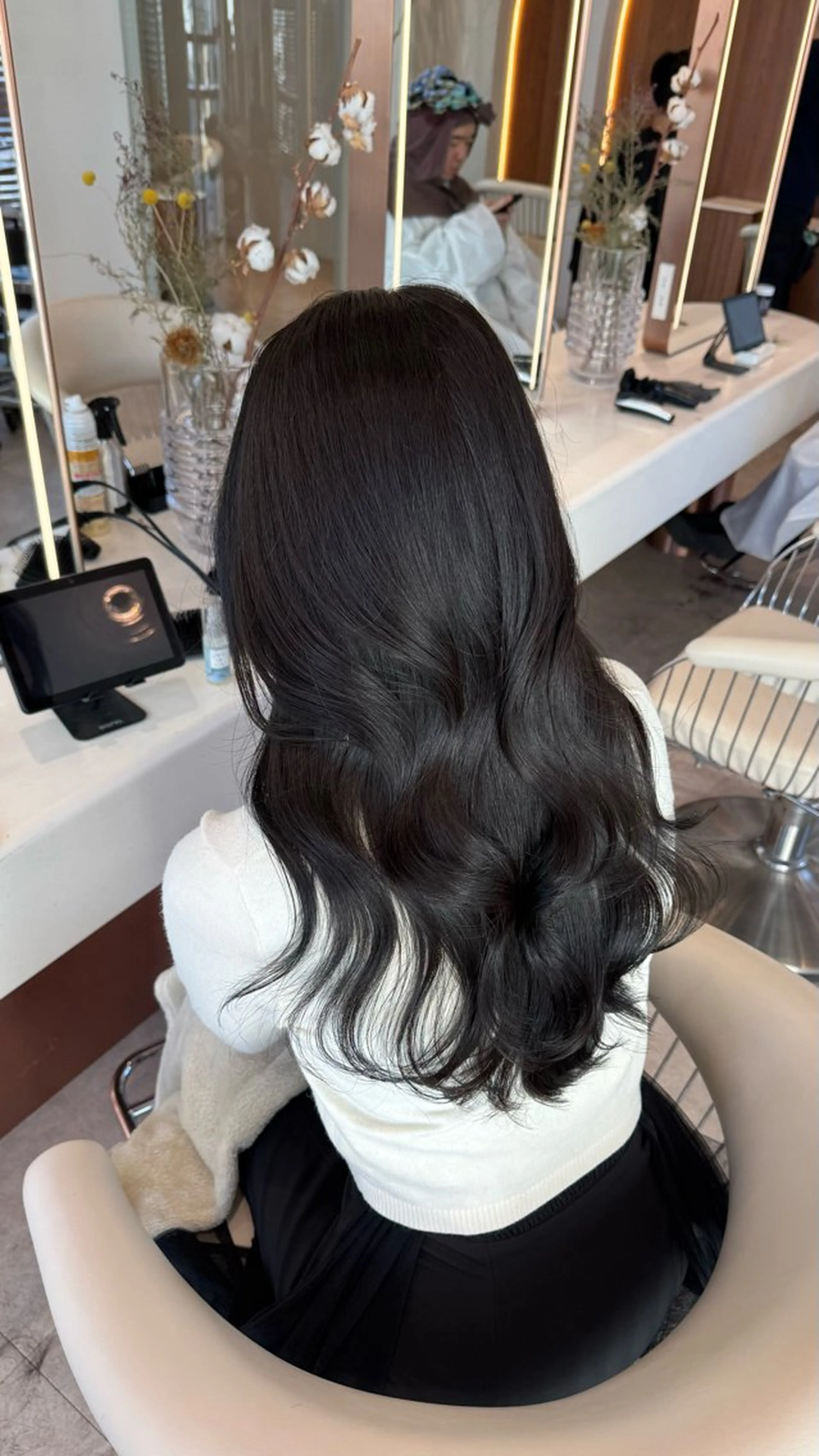 ロング カラー 透明感カラー ダークグレー ダークグレージュ グレージュ 韓国風ヘア カット トリートメント ヘアセット 韓国レイヤー🇰🇷 韓国研修◎渋谷カイトのヘアスタイル