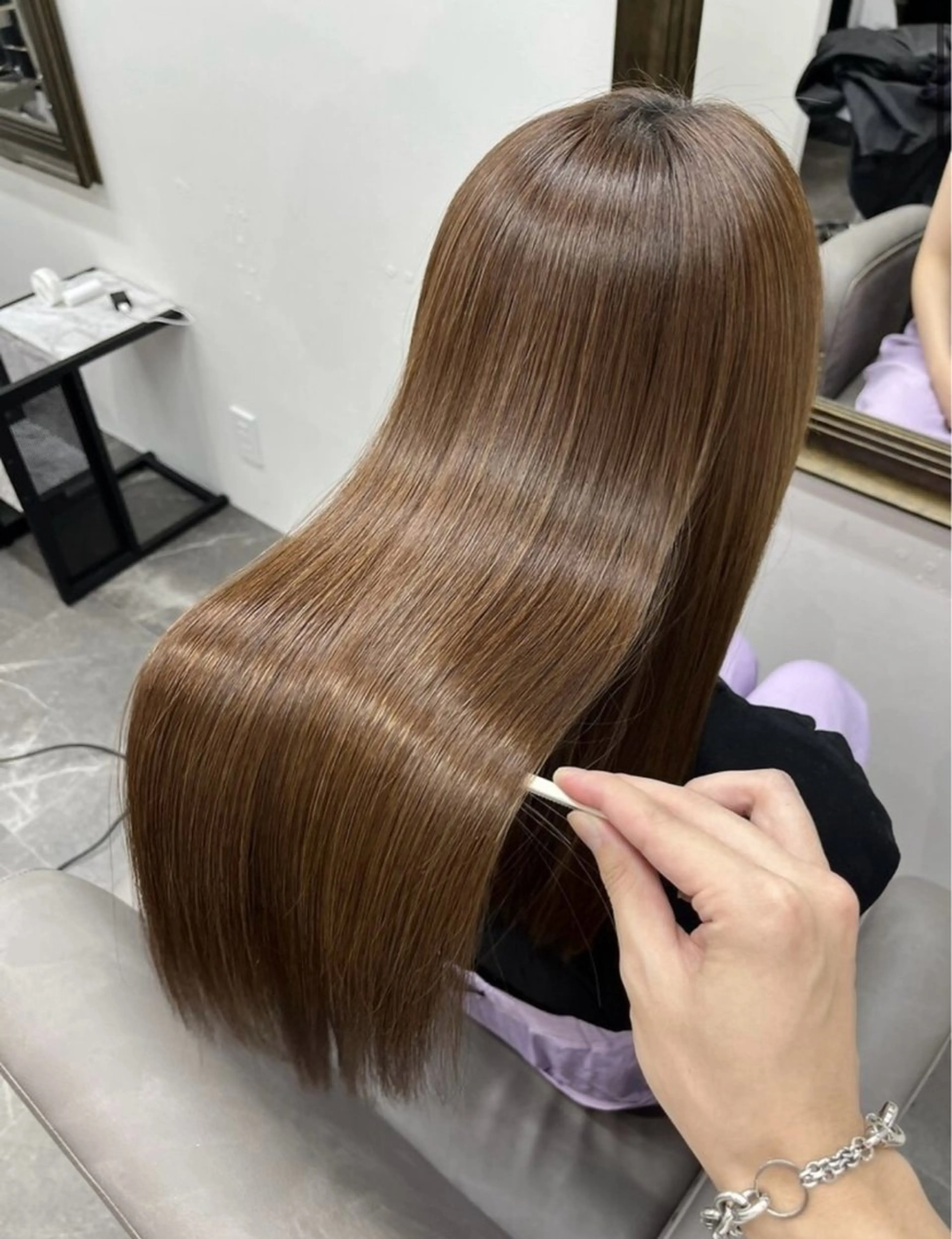 カラー roka イシハラのヘアスタイル