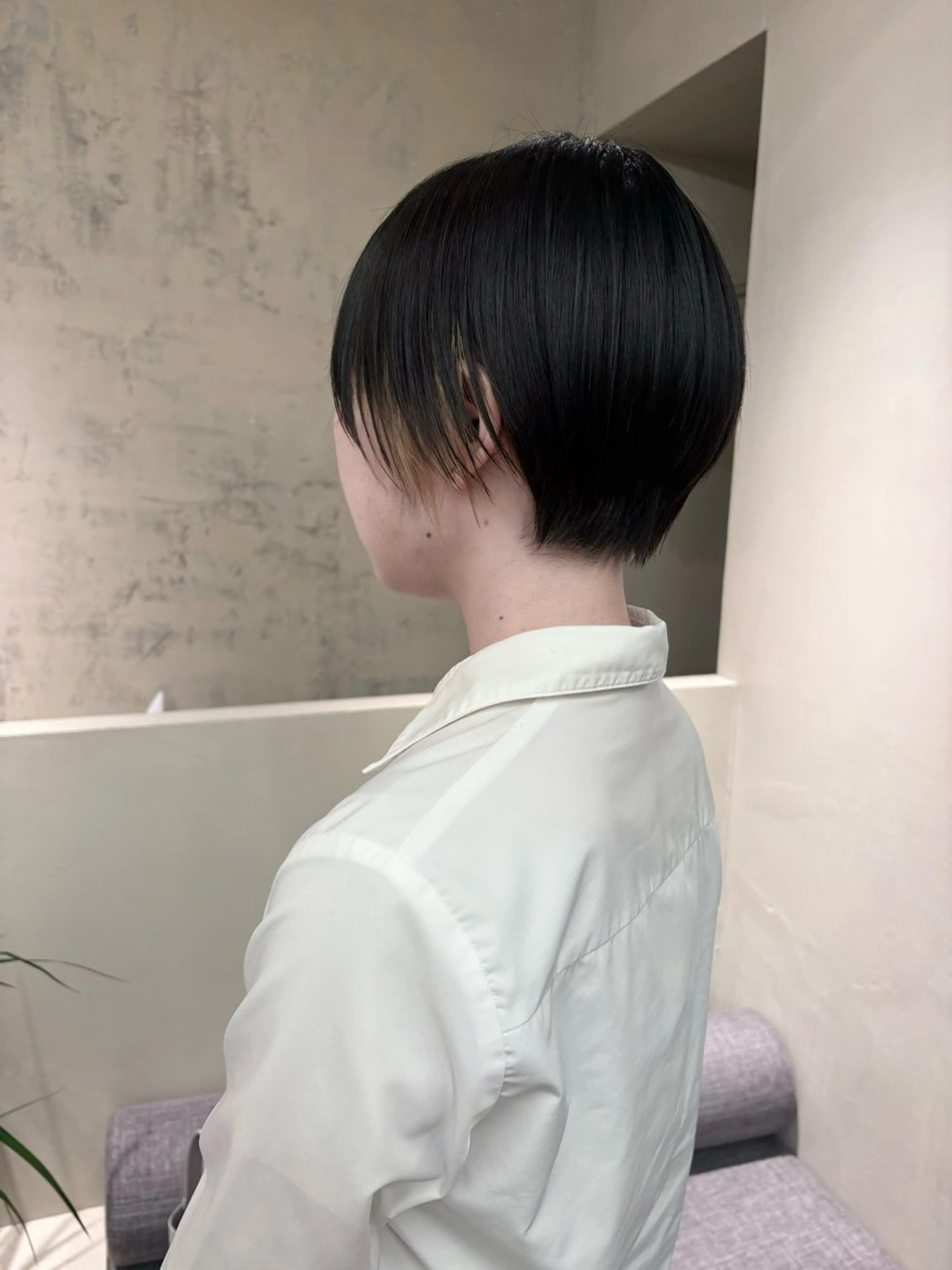 ショート karin🌛ボブ／ 透明感たっぷりカラーのヘアスタイル