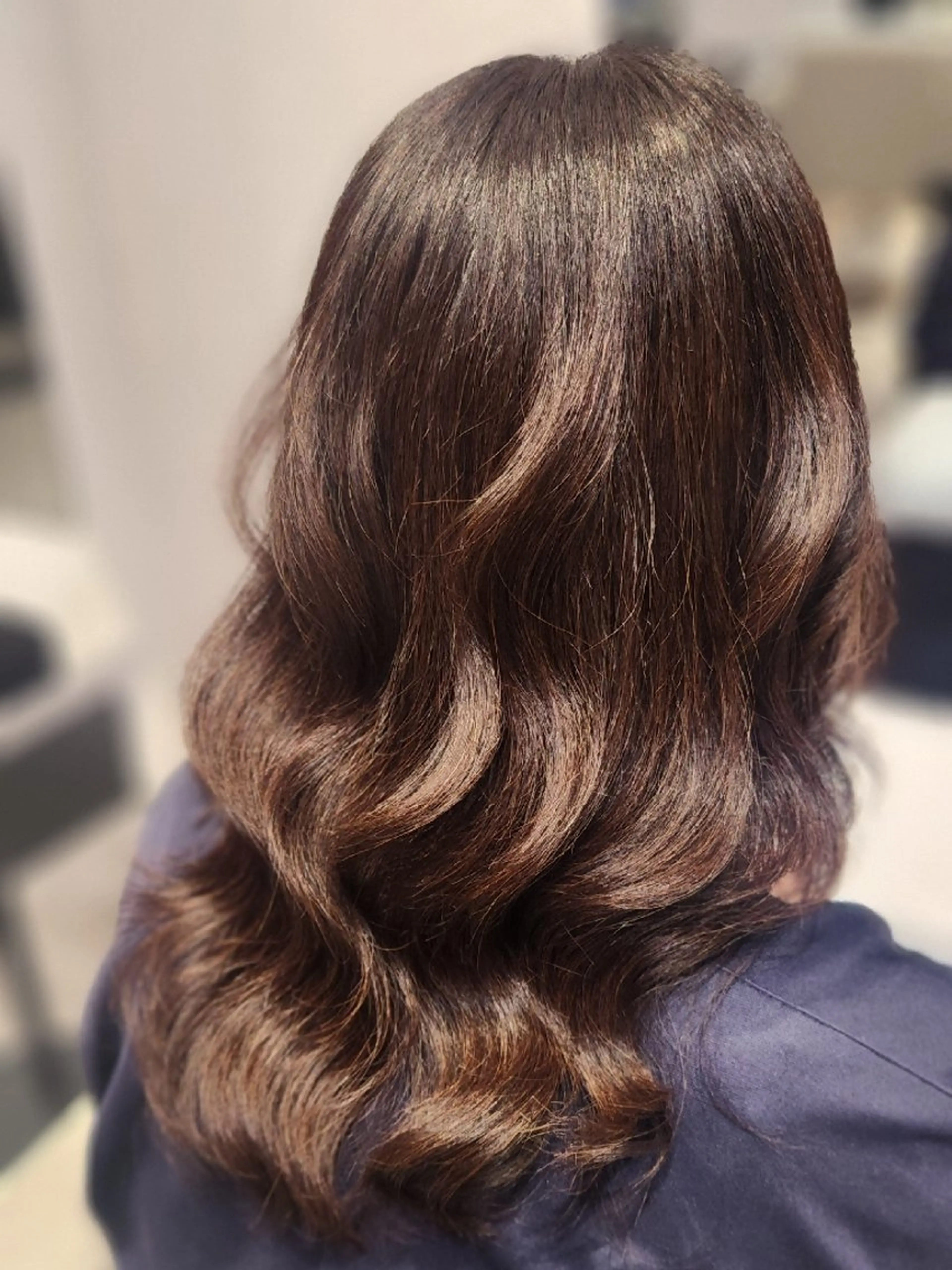 ミディアム ステアケース所属・小副川 Maayaのヘアスタイル