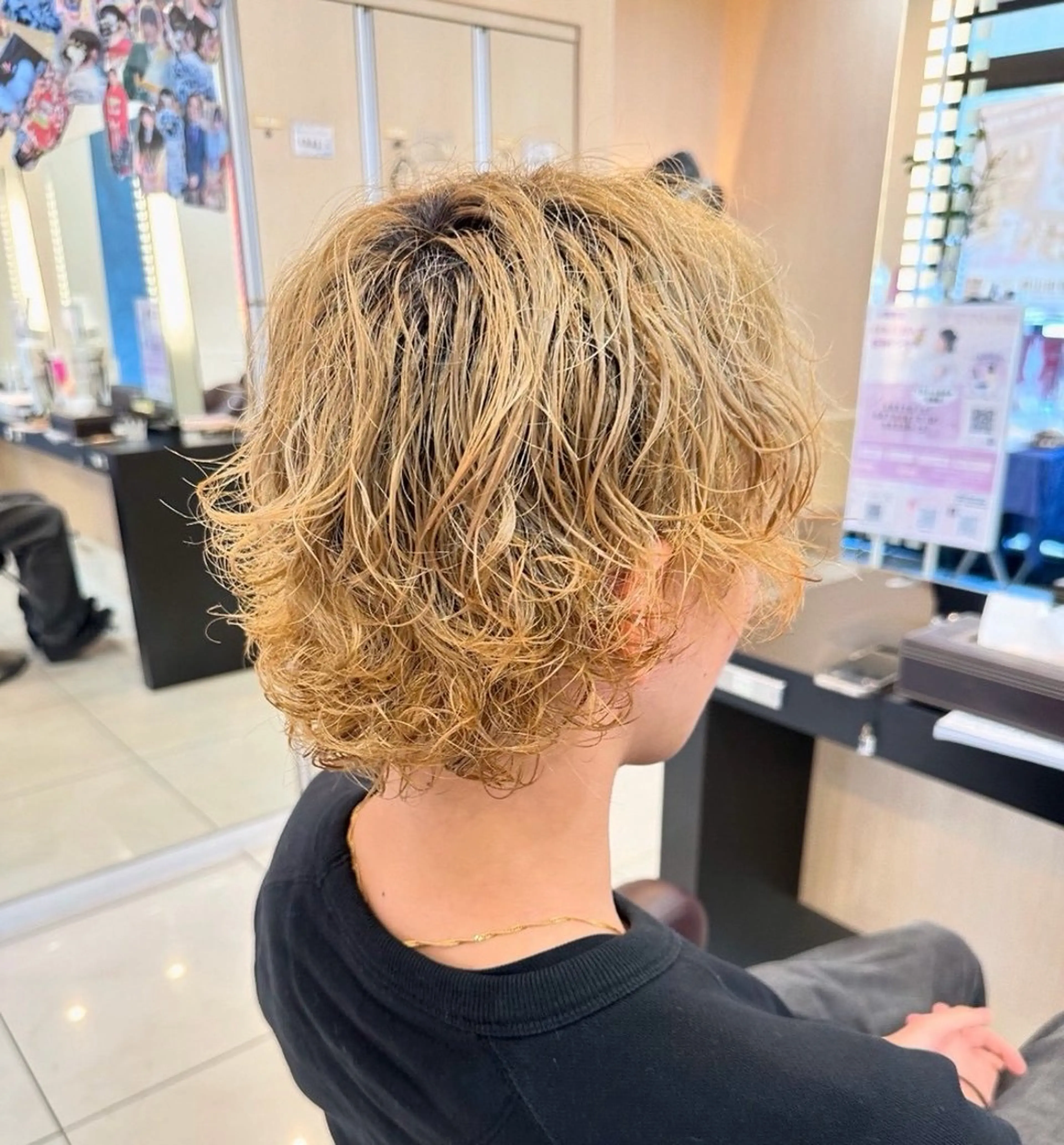 カラー パーマ ブリーチカラー/鶴川 /ハイトーン/あいのヘアスタイル