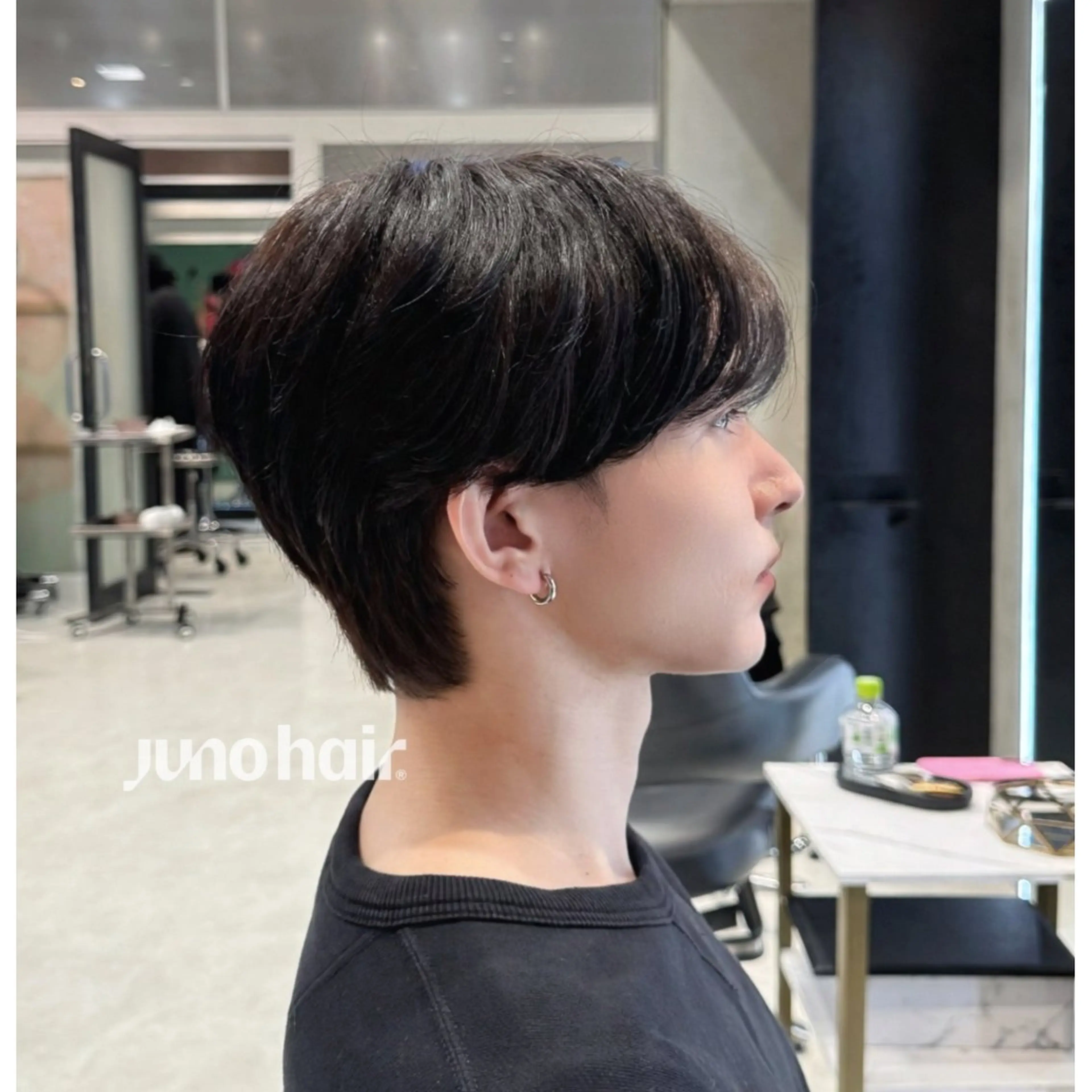 メンズ センターパート メンズ韓国風 韓国レイヤー🪽 無重力パーマナツキのヘアスタイル