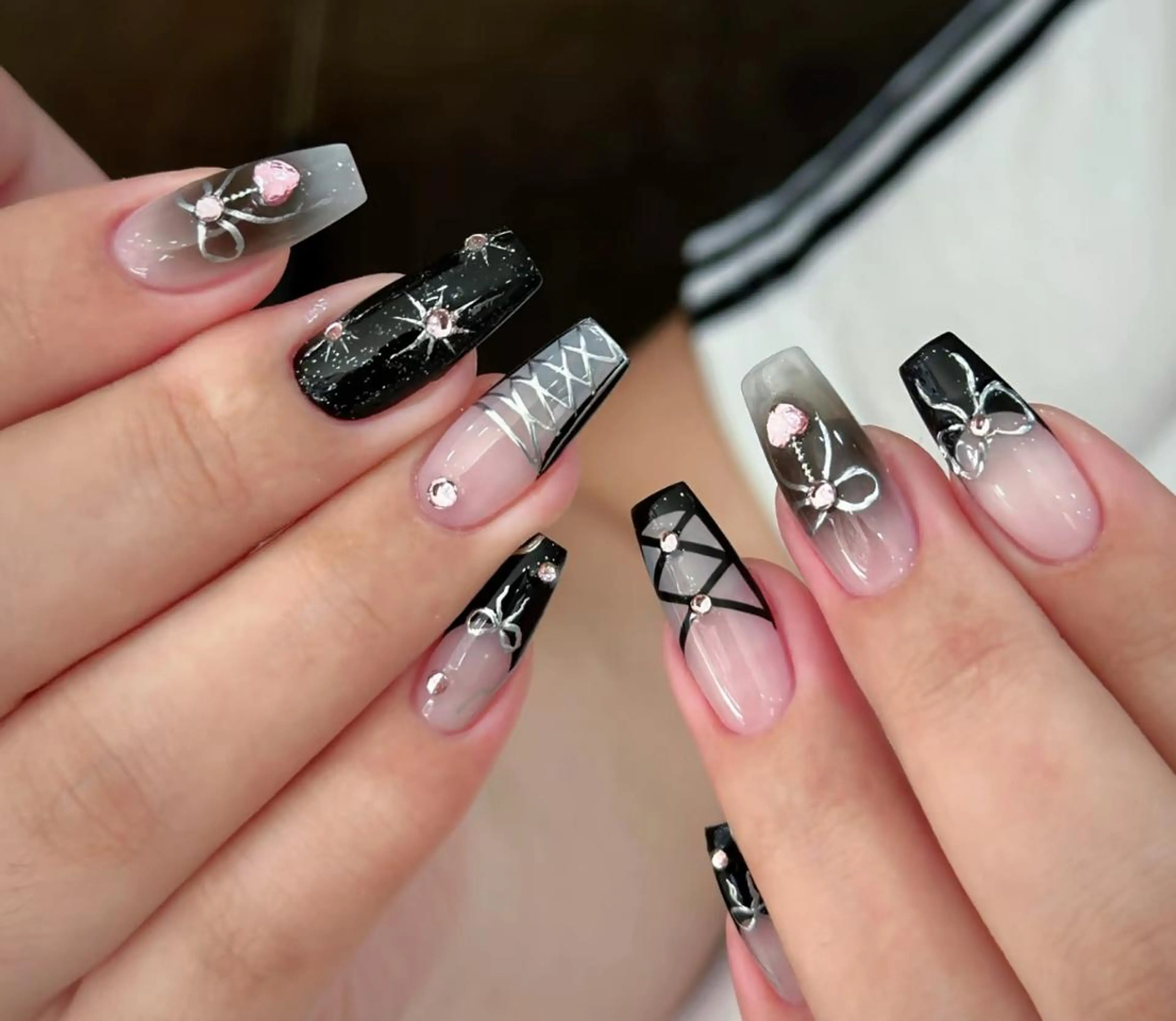 ネイル ハンドネイル 🎀 Ayaka_nailのネイルデザイン