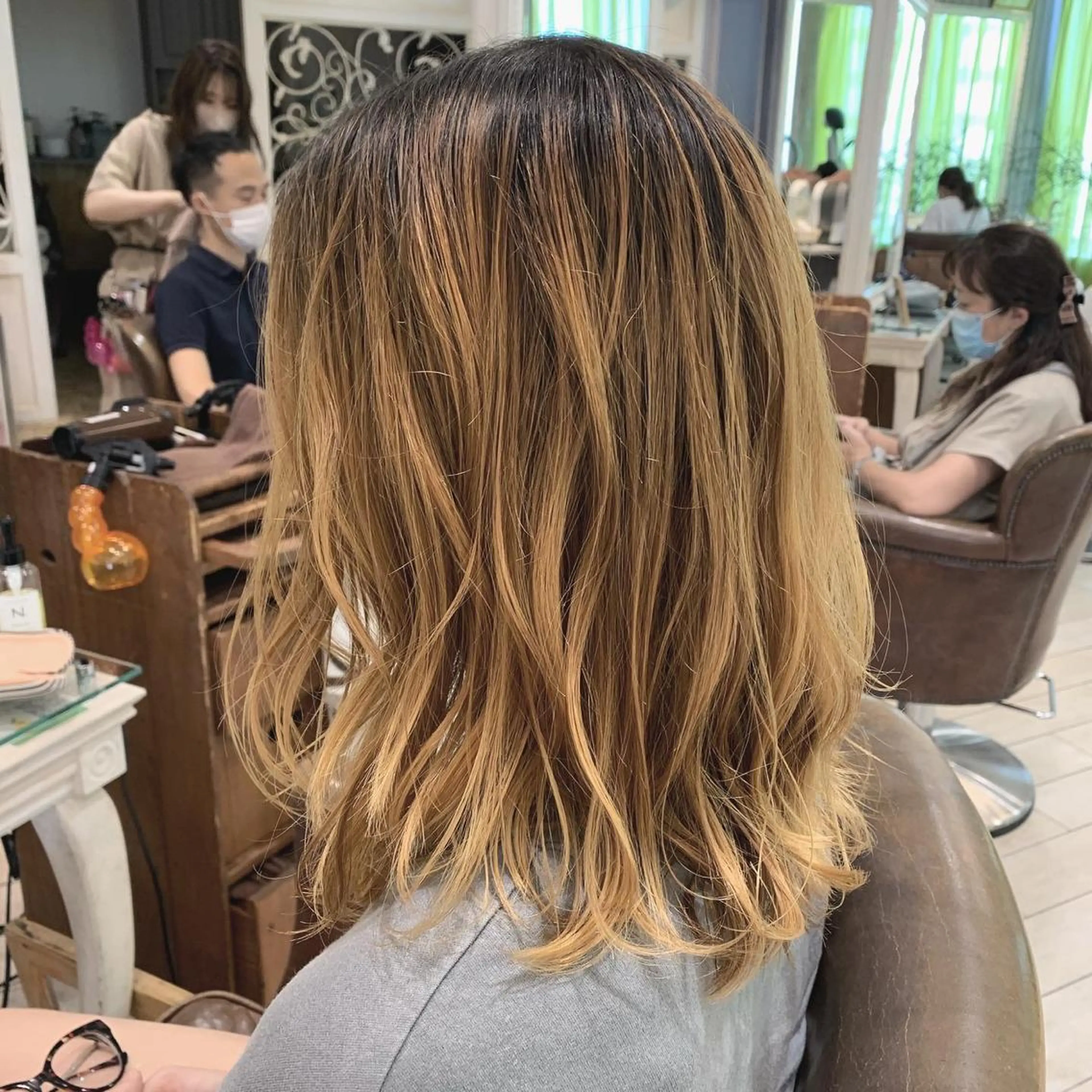 ミディアム カラー パーマ ヘアアレンジ カット ヘアカラー トリートメント メンズパーマ特化🔥 ツイスパ/シャドウのヘアスタイル