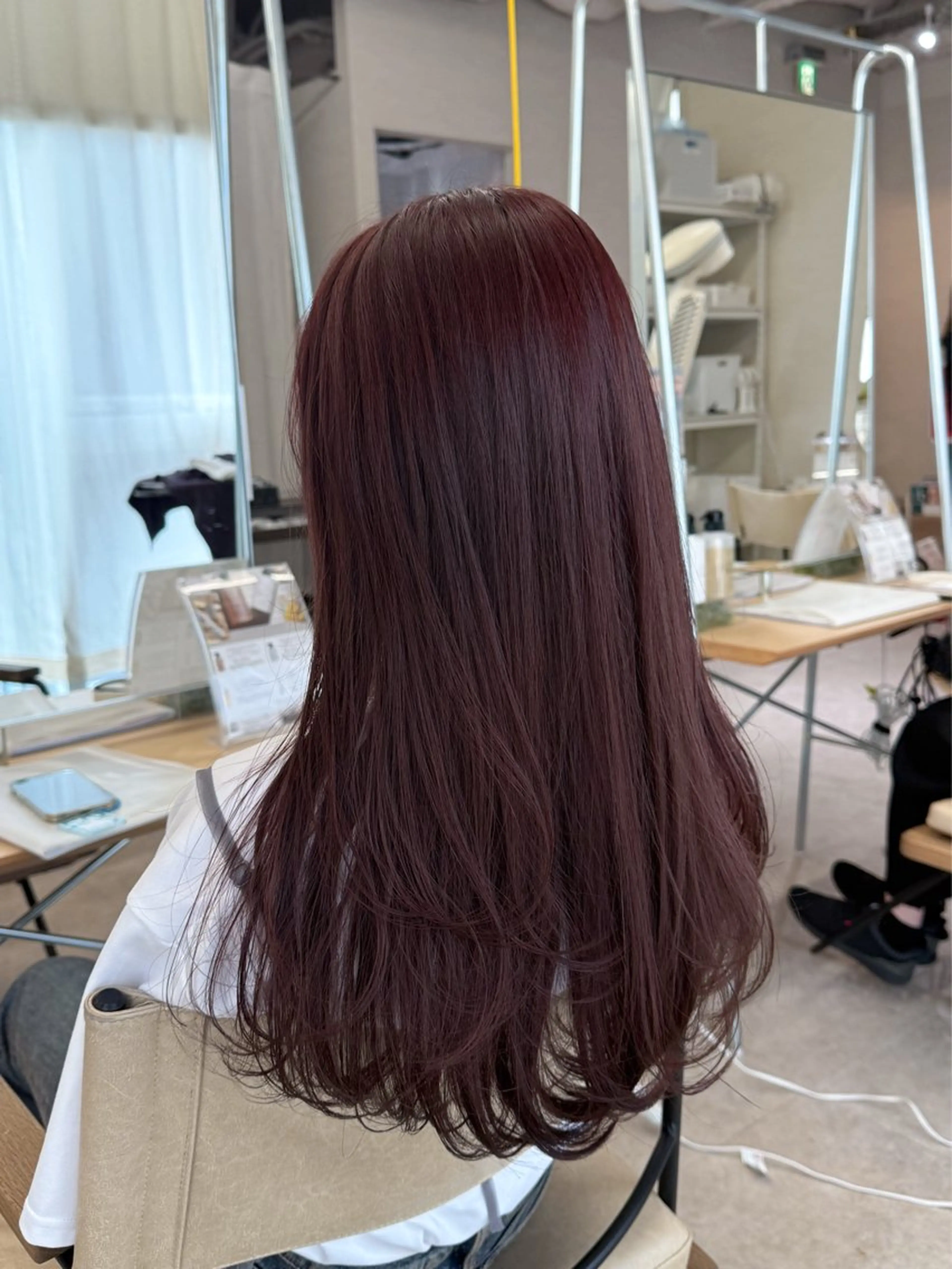 ロング カラー ブリーチ ブリーチなしカラー ピンクカラー 辺見 葵のヘアスタイル