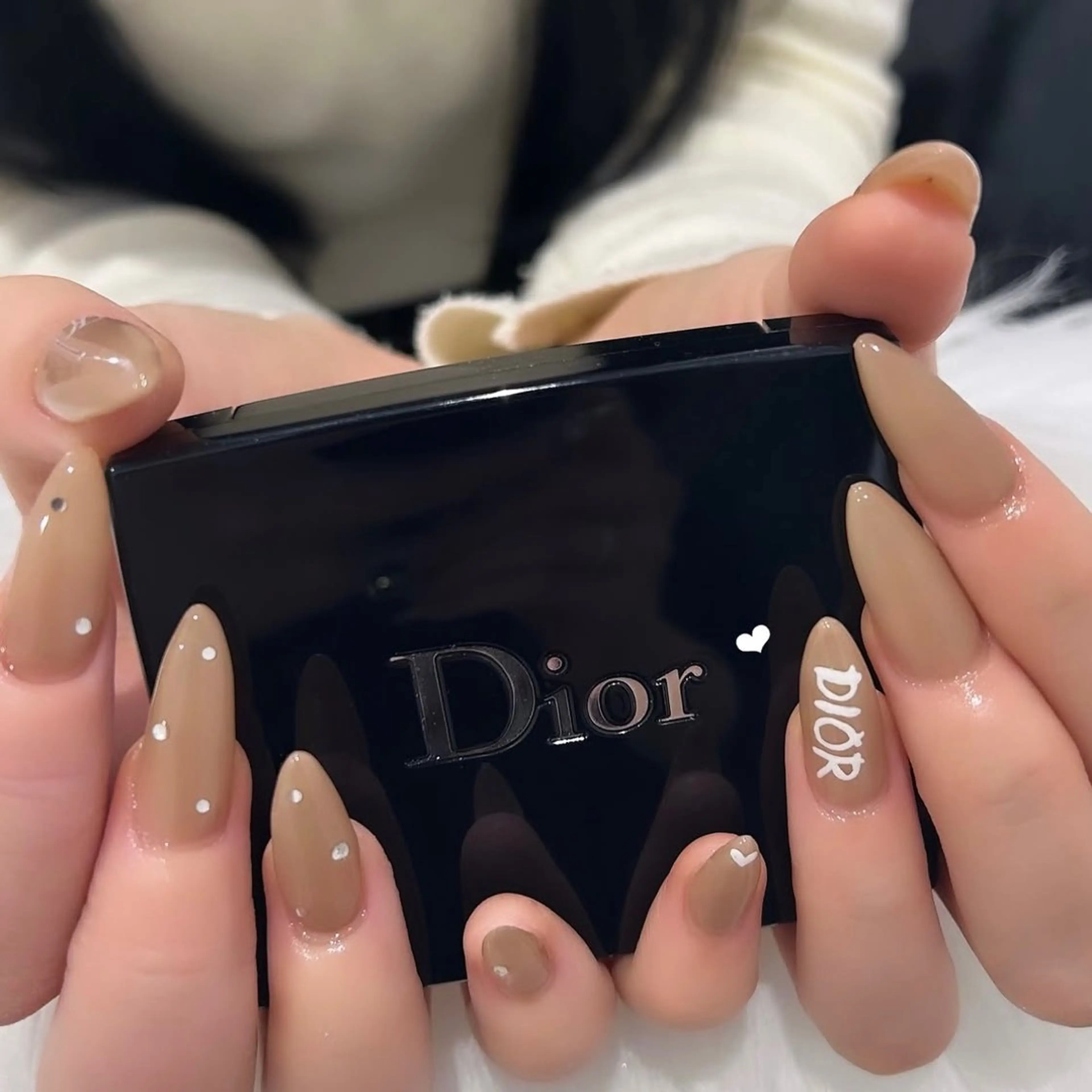 ネイル ハンドネイル 🤍Earth笛吹 𝑴𝒂𝒏𝒂🤍のネイルデザイン