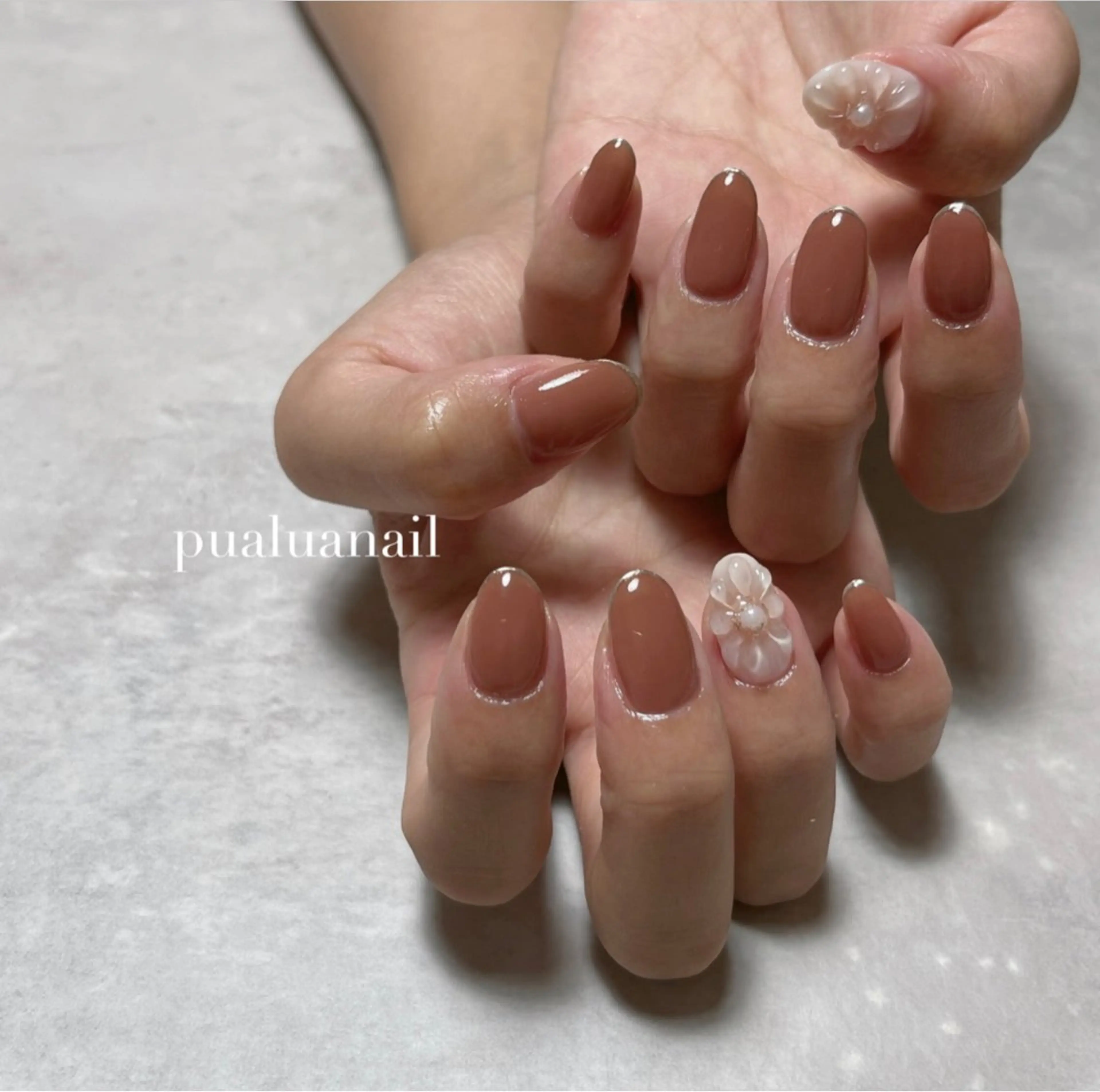 ネイル ブラウン フラワーネイル ぷっくりネイル ハンドネイル pualua miharuのネイルデザイン
