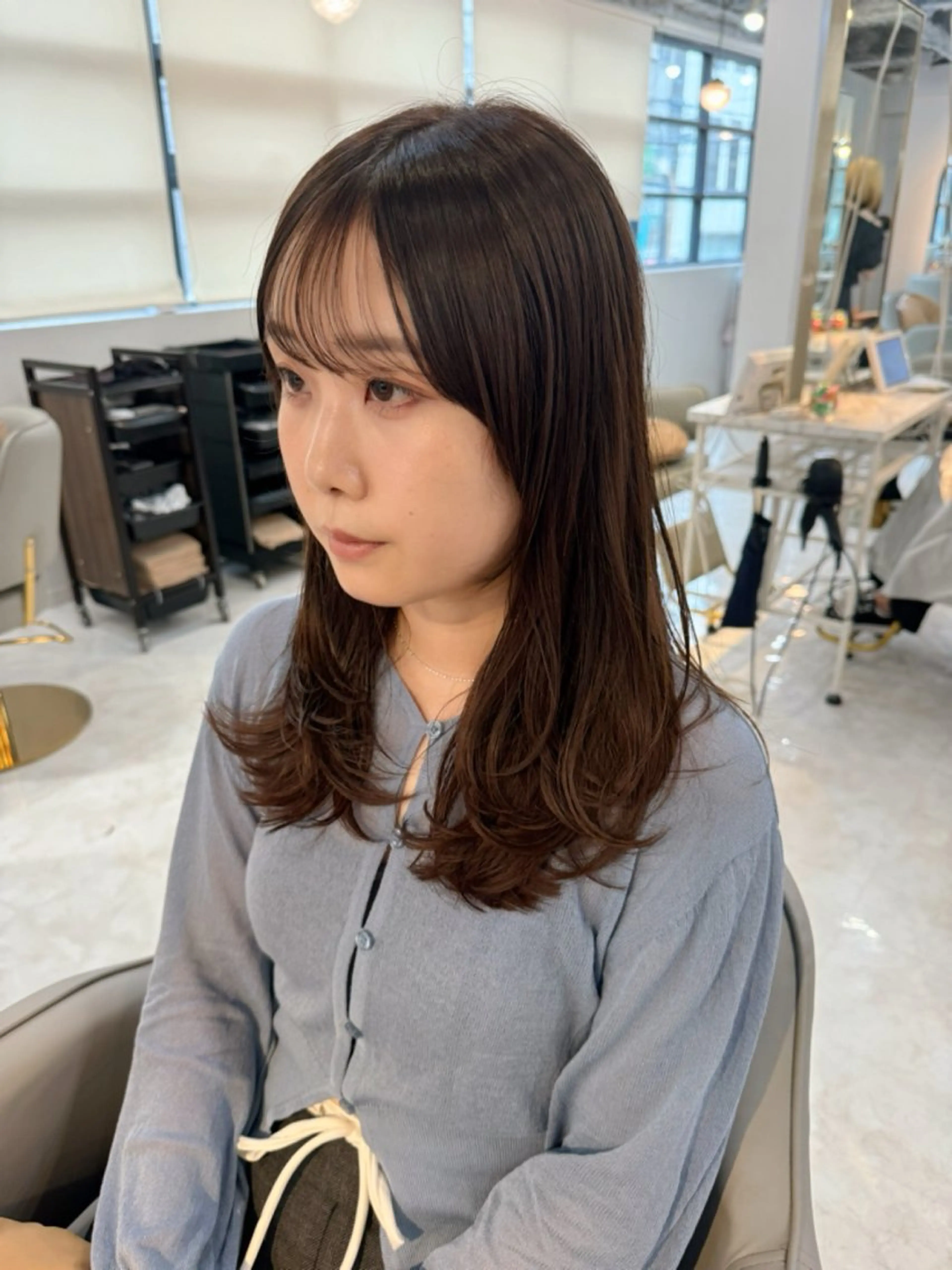 セミロング カット ヘアカラー トリートメント レイヤーカット 中屋光貴のヘアスタイル