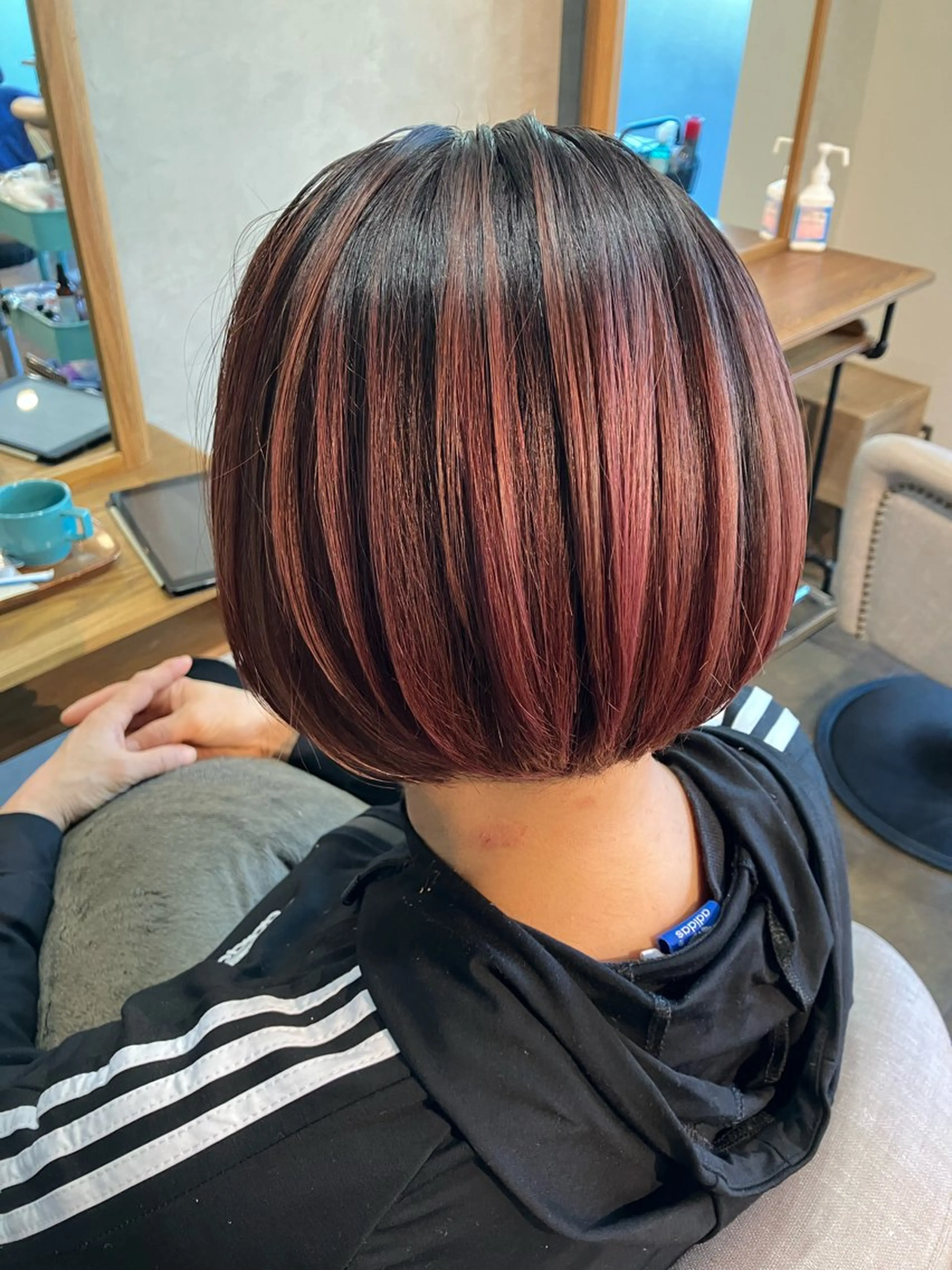 ショート カラー ショートボブ ハイライトカラー ピンクカラー ボブ ハイライト Hair&Make Nahoのマツエク・マツパデザイン