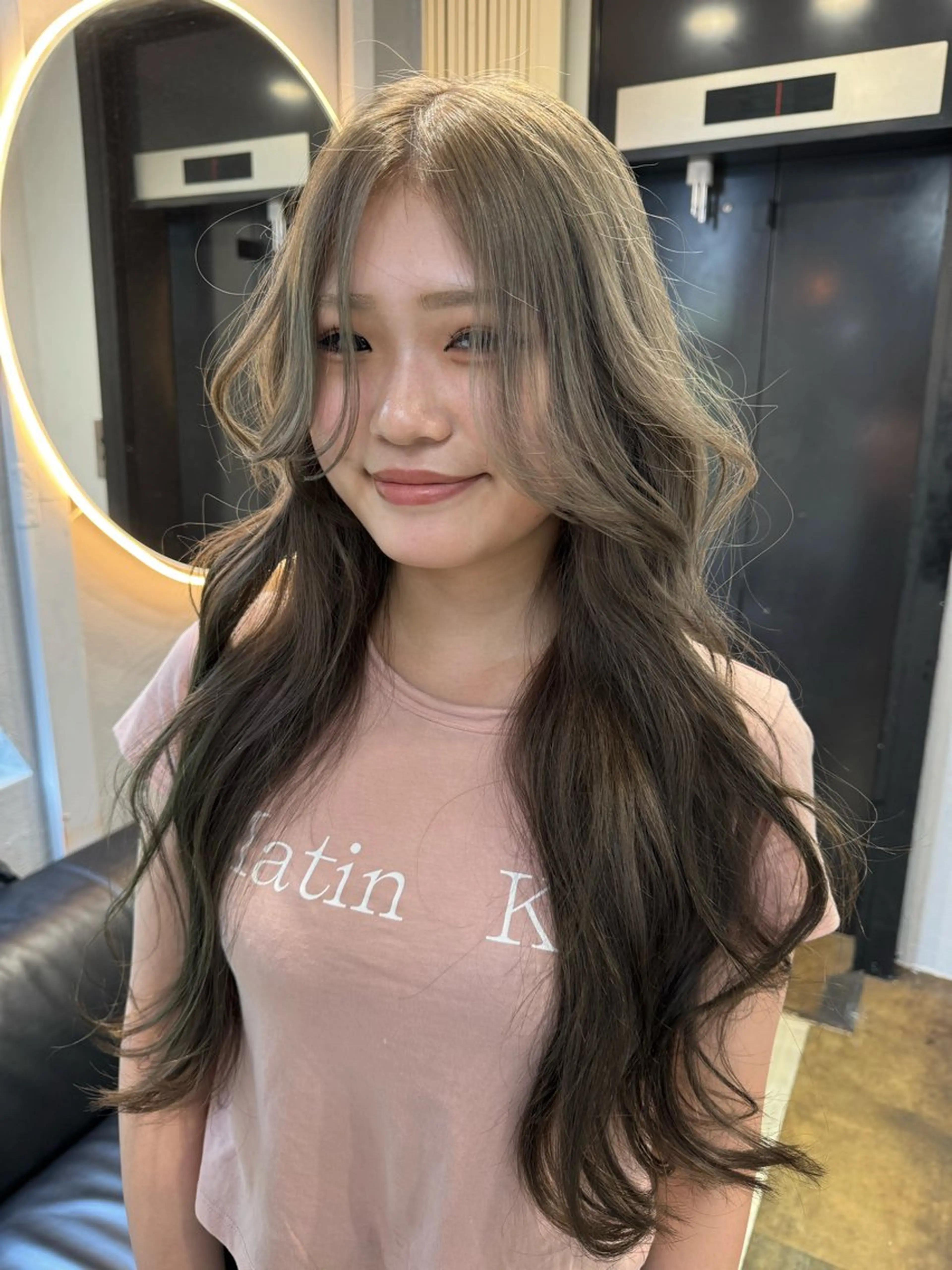 セミロング カラー dao/ミルクティー /ブラウン/ブロンドのヘアスタイル