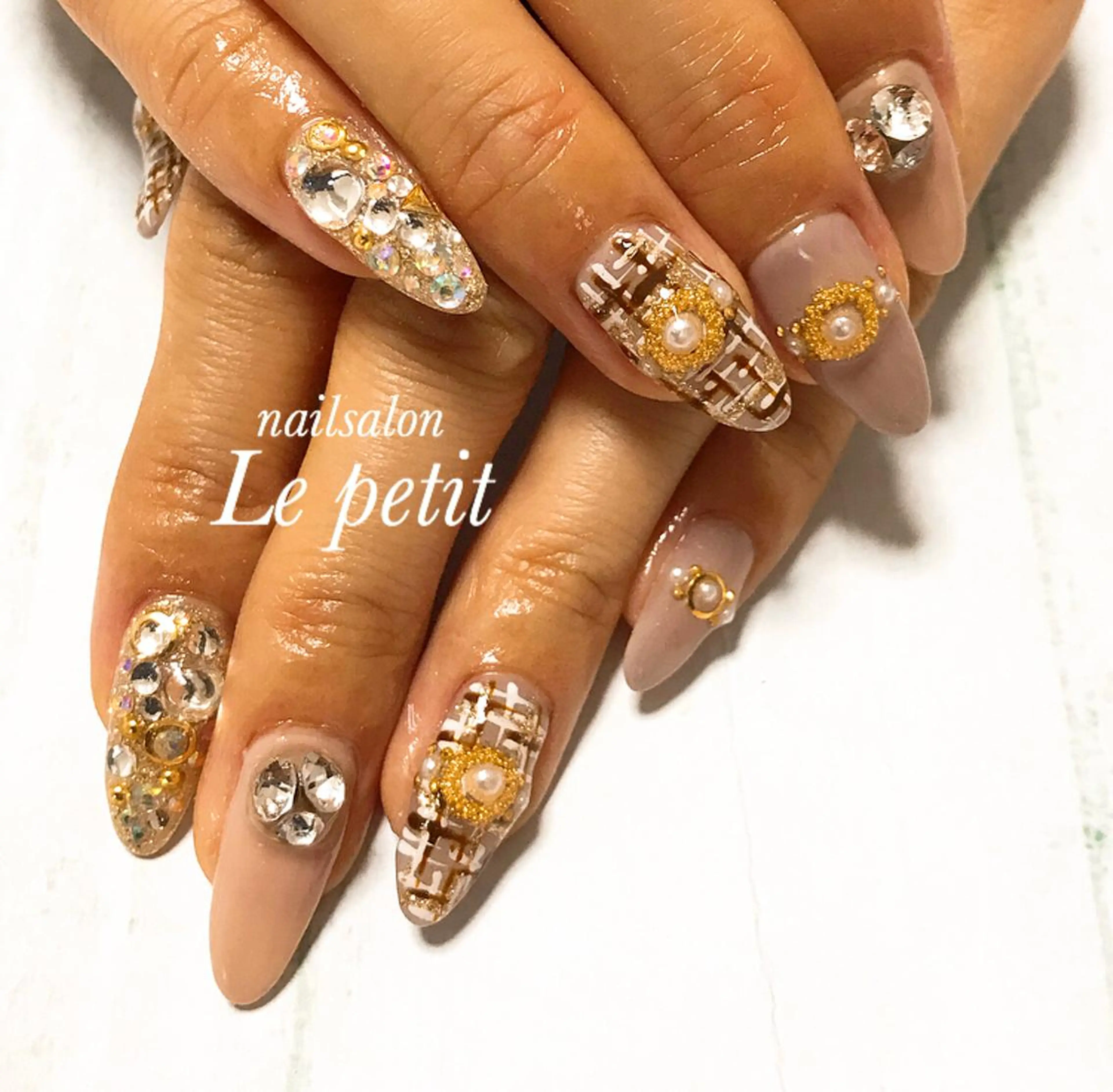 ネイル 石野 広佳のネイルデザイン