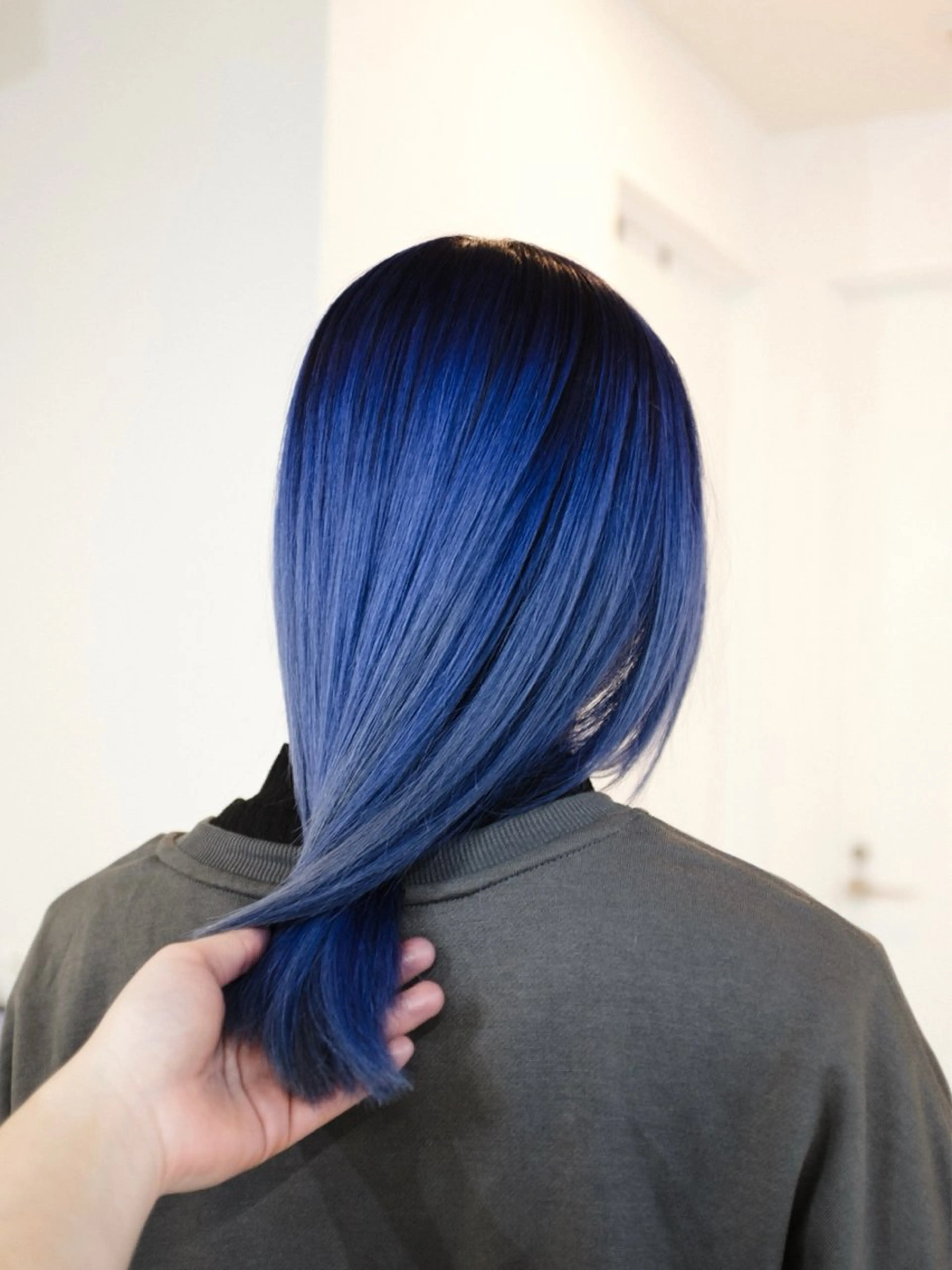 ショート ヘアカラー 石崎 啓太のヘアスタイル