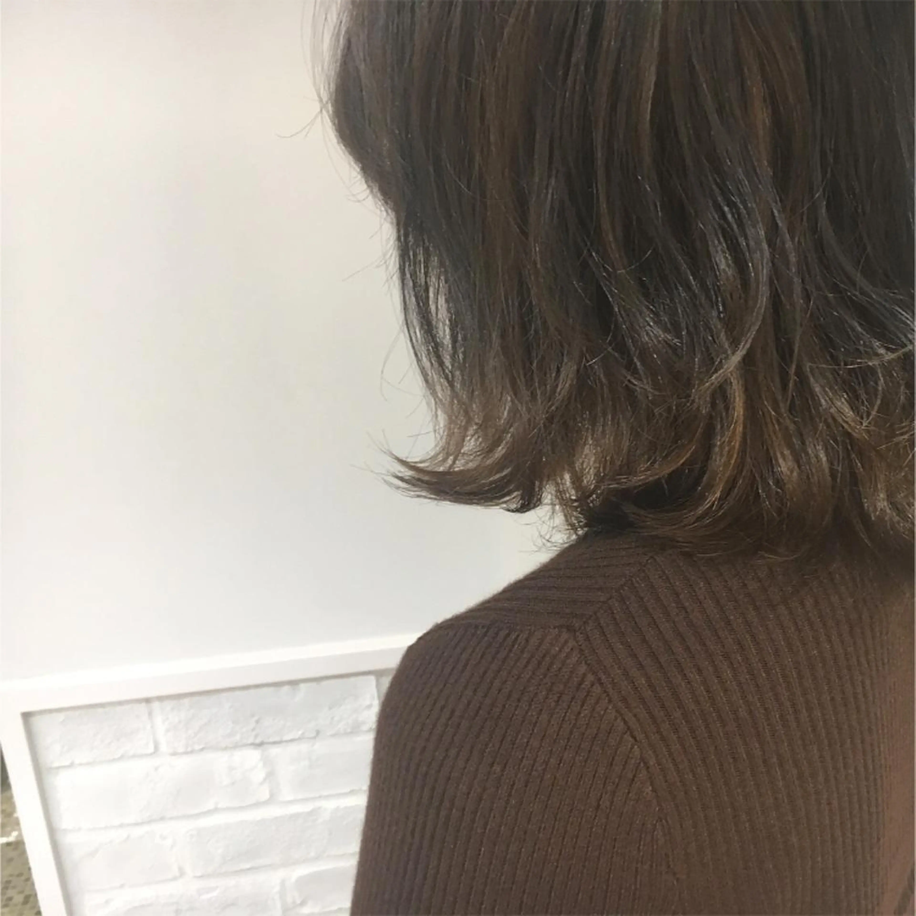 ミディアム カラー グラデーションカラー ハイライトカラー ハイライト 江原 彩華のヘアスタイル