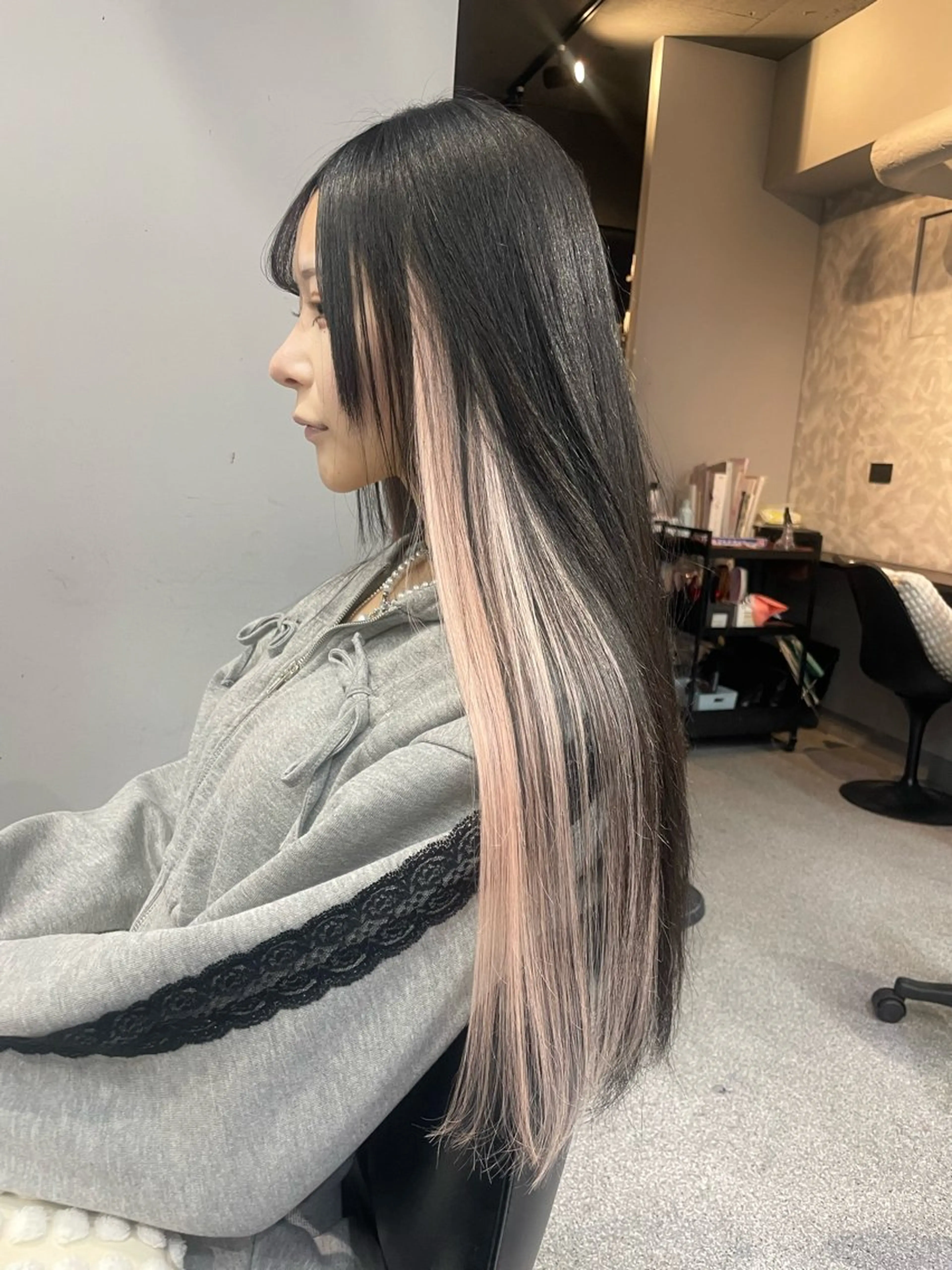 ミディアム カット エクステ ケアブリーチ/ エクステ/レイヤーのヘアスタイル