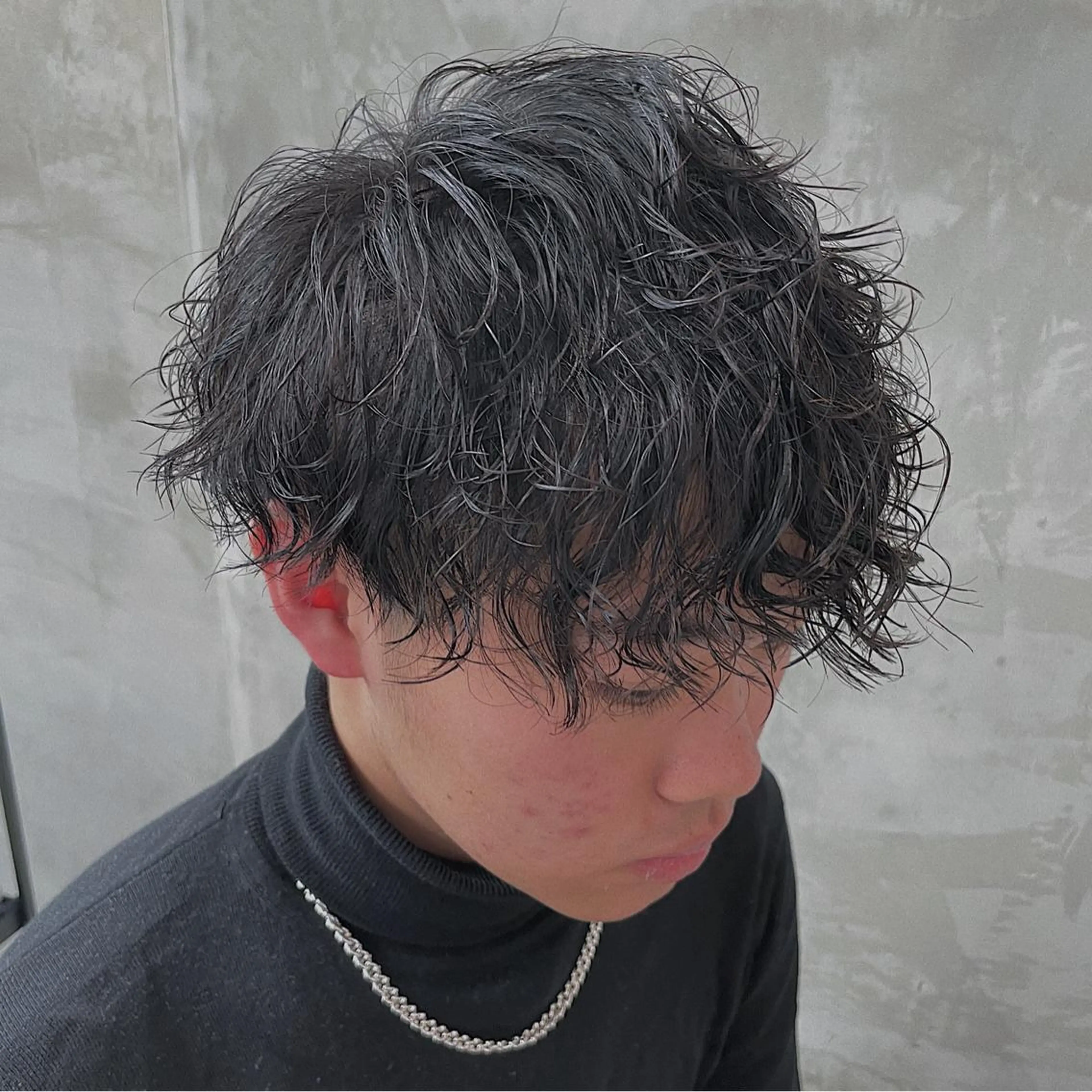 ショート パーマ メンズ マッシュ 波巻きスパイラルパー マ/シャドウパーマ駿のヘアスタイル