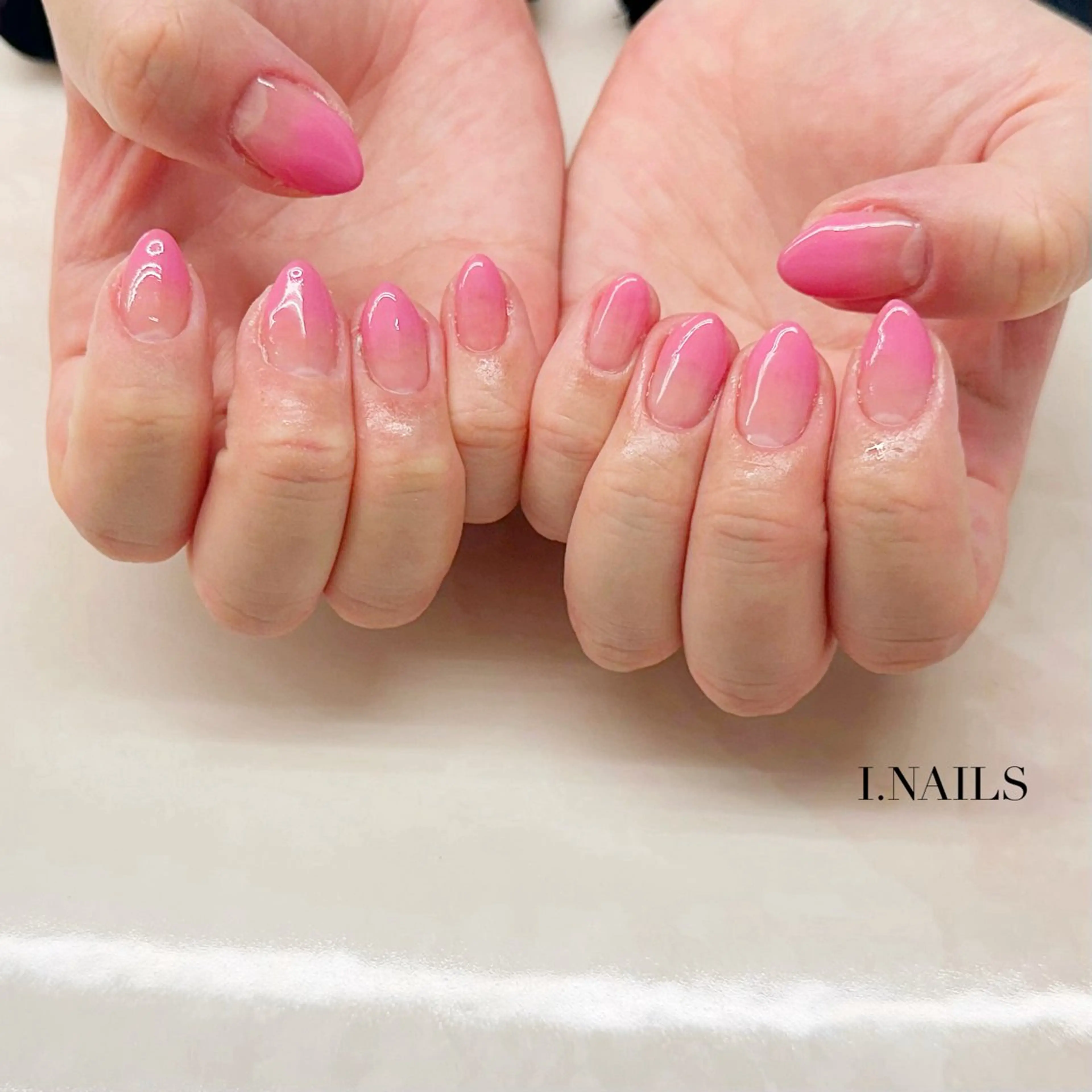 ネイル アイネイルズ所属・早川 梓のネイルデザイン