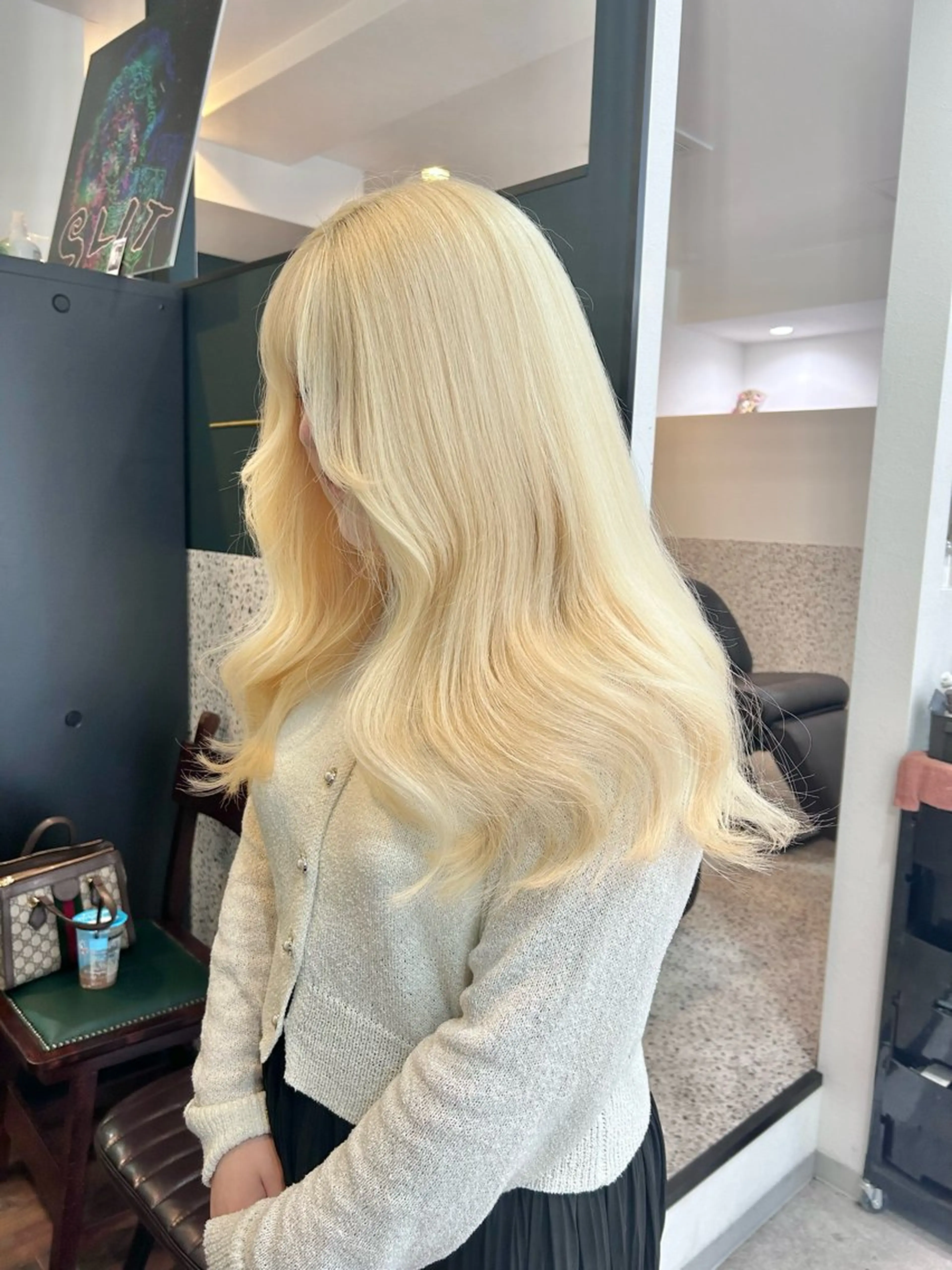 ロング カラー ブリーチ ブロンド FRAME+spa&hair roomなんば駅前店所属・🌸MAYU🌸 ハイトーン➕レイヤーのヘアスタイル