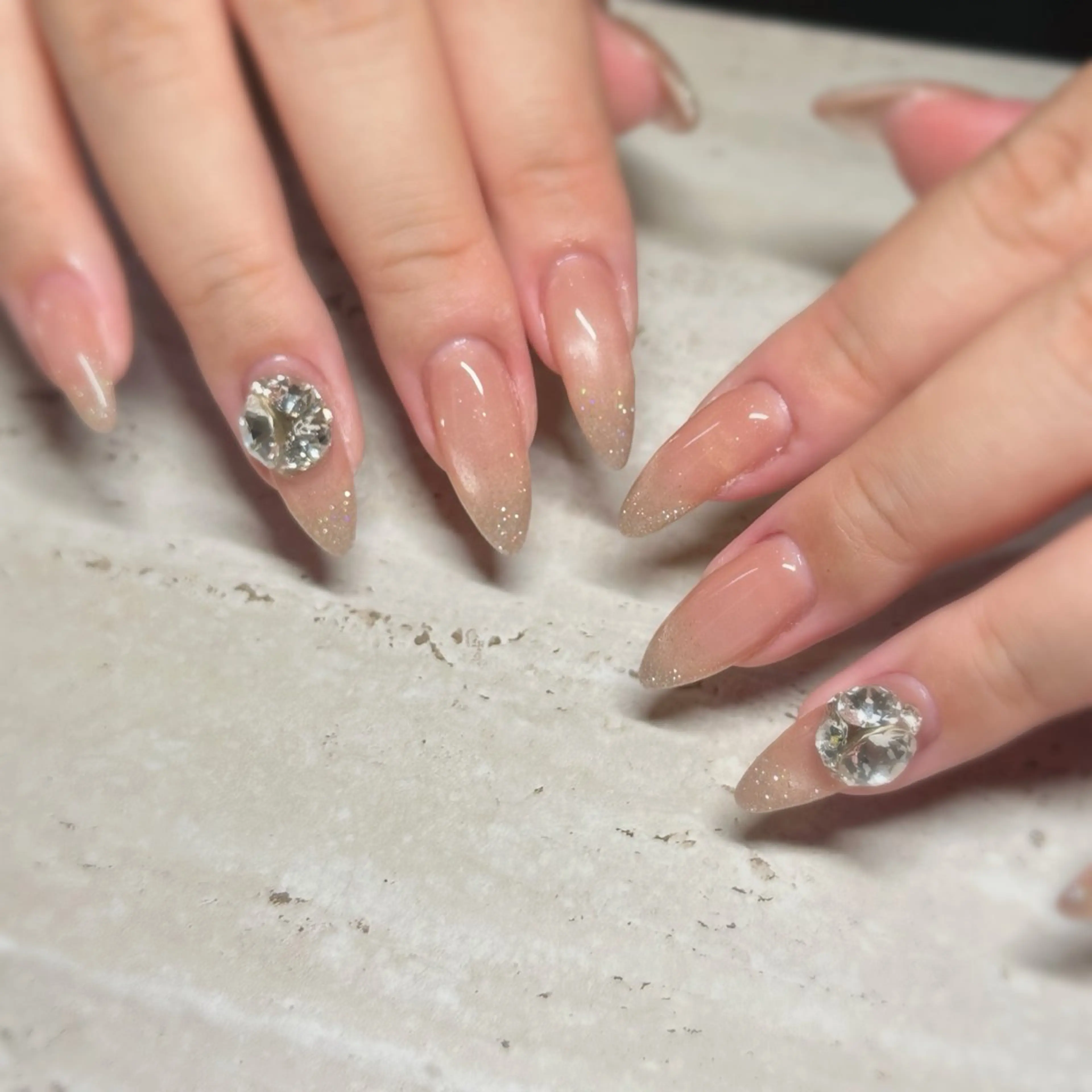 ネイル ハンドネイル sofa国分寺店 川出 玲奈のネイルデザイン